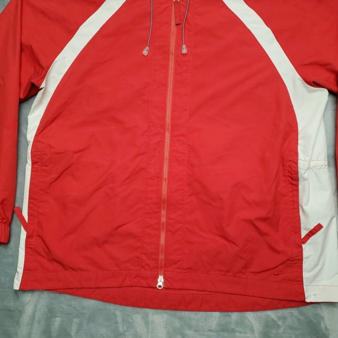 Nike VTG Nike Golf Jacket Womens L Red White Hooded Windbreaker Size L / US 10 / IT 46 - 2 Thumbnail