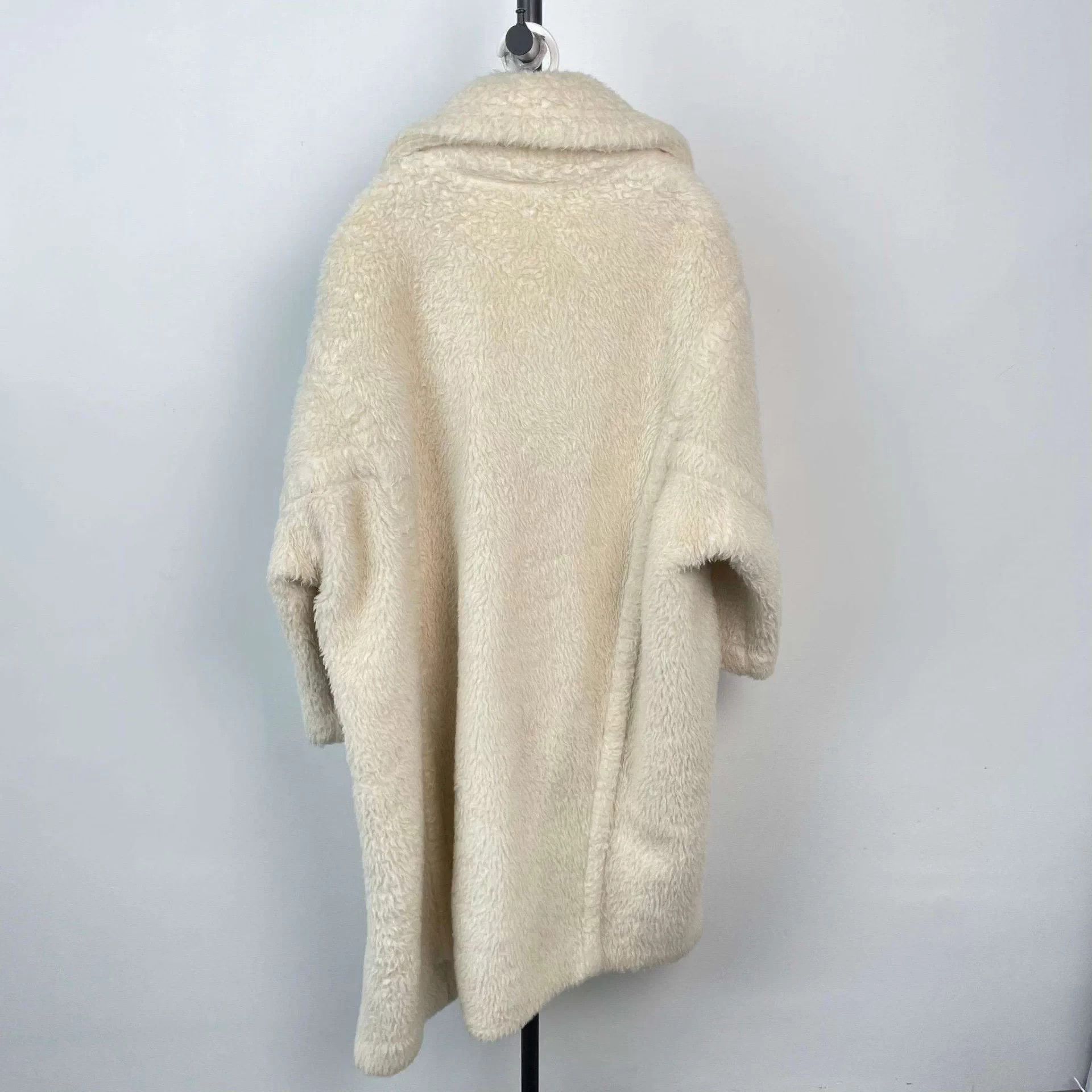 Max Mara MAXMARA Alpaca Lapel Overcoat Women's XS White Size XS / US 0-2 / IT 36-38 - 2 Thumbnail