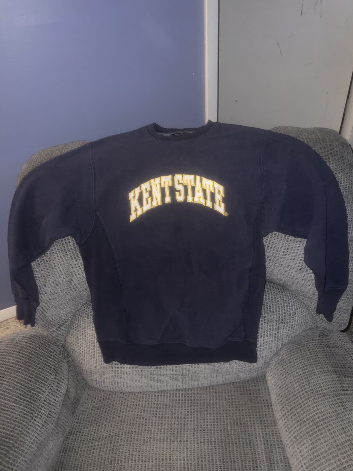 image of Steve And Barrys Steve & Barry’S Outfitters Kent State Sweatshirt in Navy, Men's (Size Small)