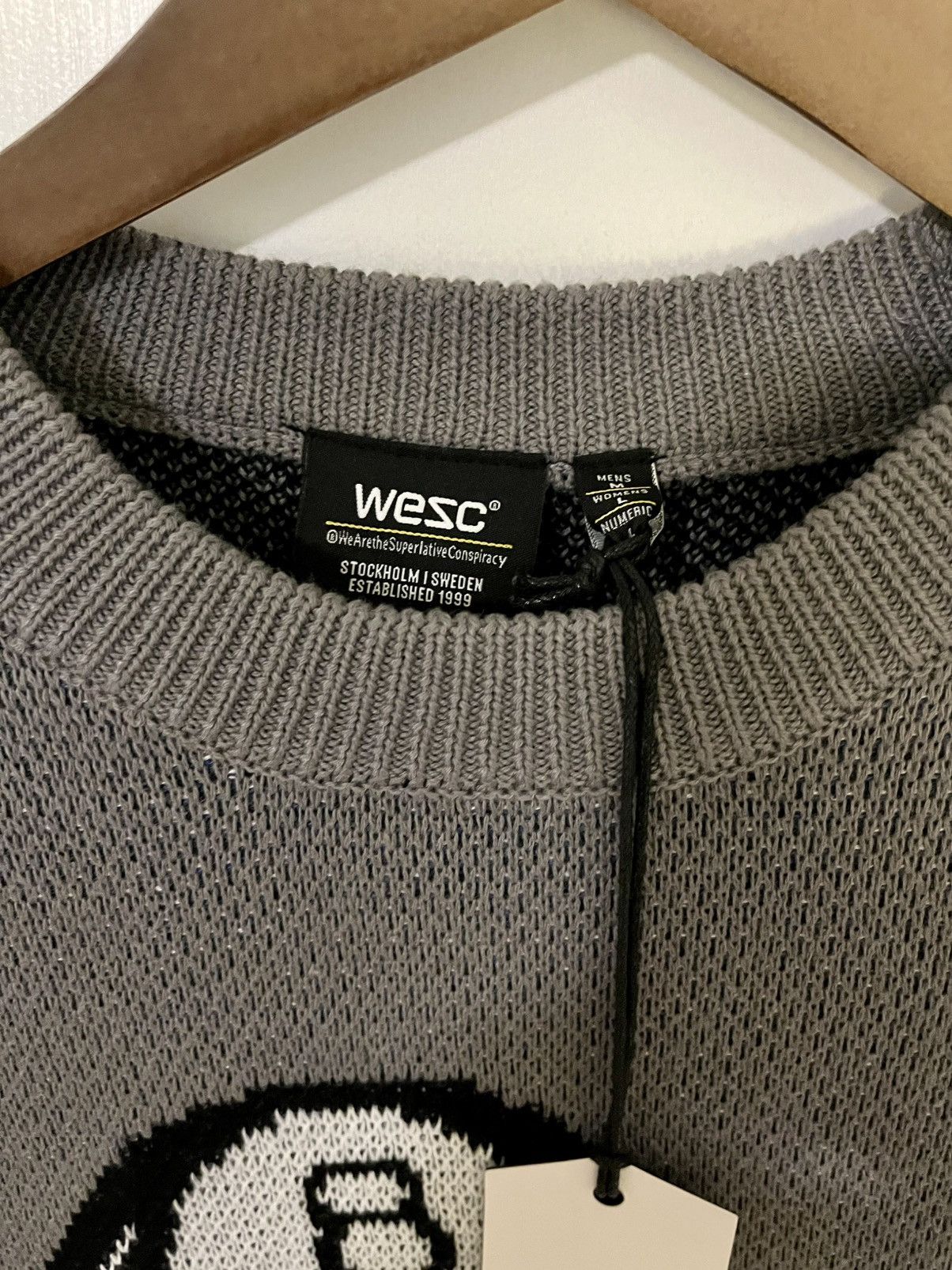 WeSC *NEW WITH TAGS* WeSC 8ball Knit Sweater - Size Medium Size US M / EU 48-50 / 2 - 2 Thumbnail