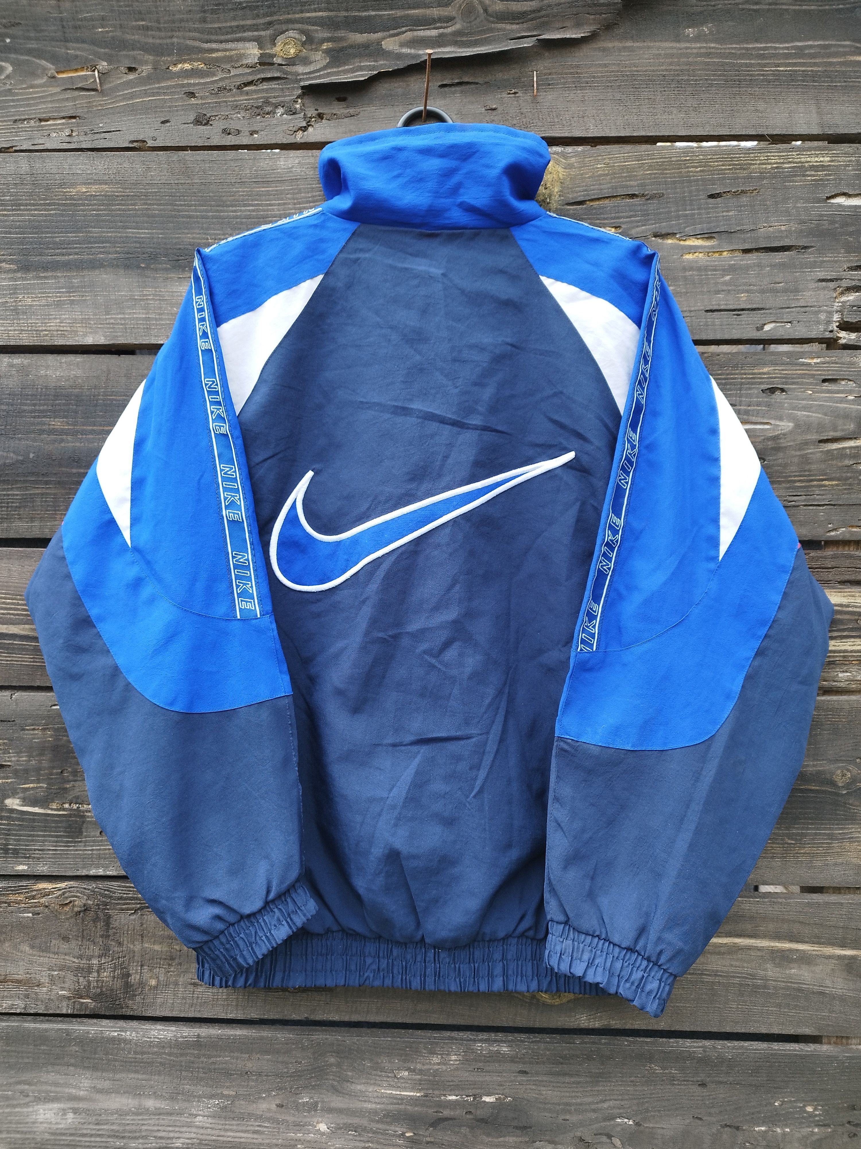 Nike Vintage Nike Big Swoosh Windbreaker Made in USA Jacket 90s Size US M / EU 48-50 / 2 - 1 Thumbnail