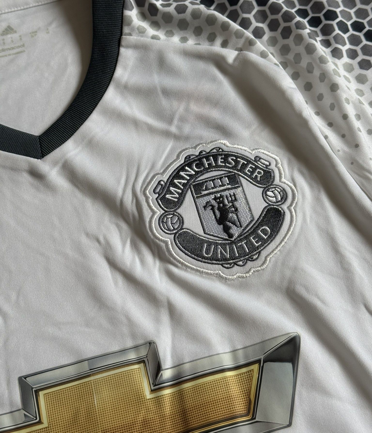 Adidas Manchester United Third 2016/17 Football Soccer Shirt Jersey Size US S / EU 44-46 / 1 - 8 Thumbnail