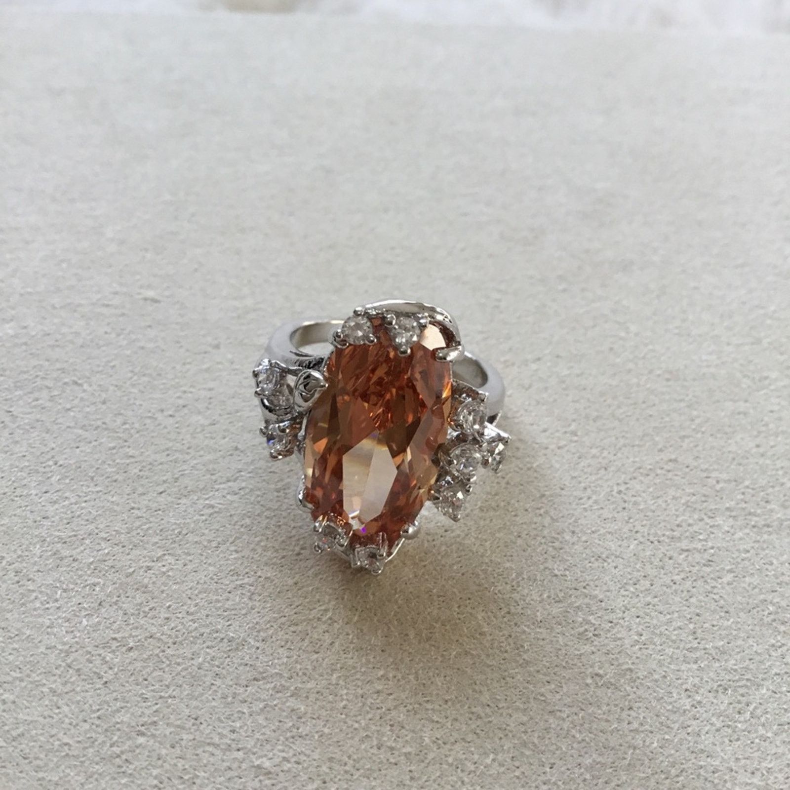 Other Elegant Silver Oval Yellow Crystal Cocktail Ring Size ONE SIZE - 2 Thumbnail