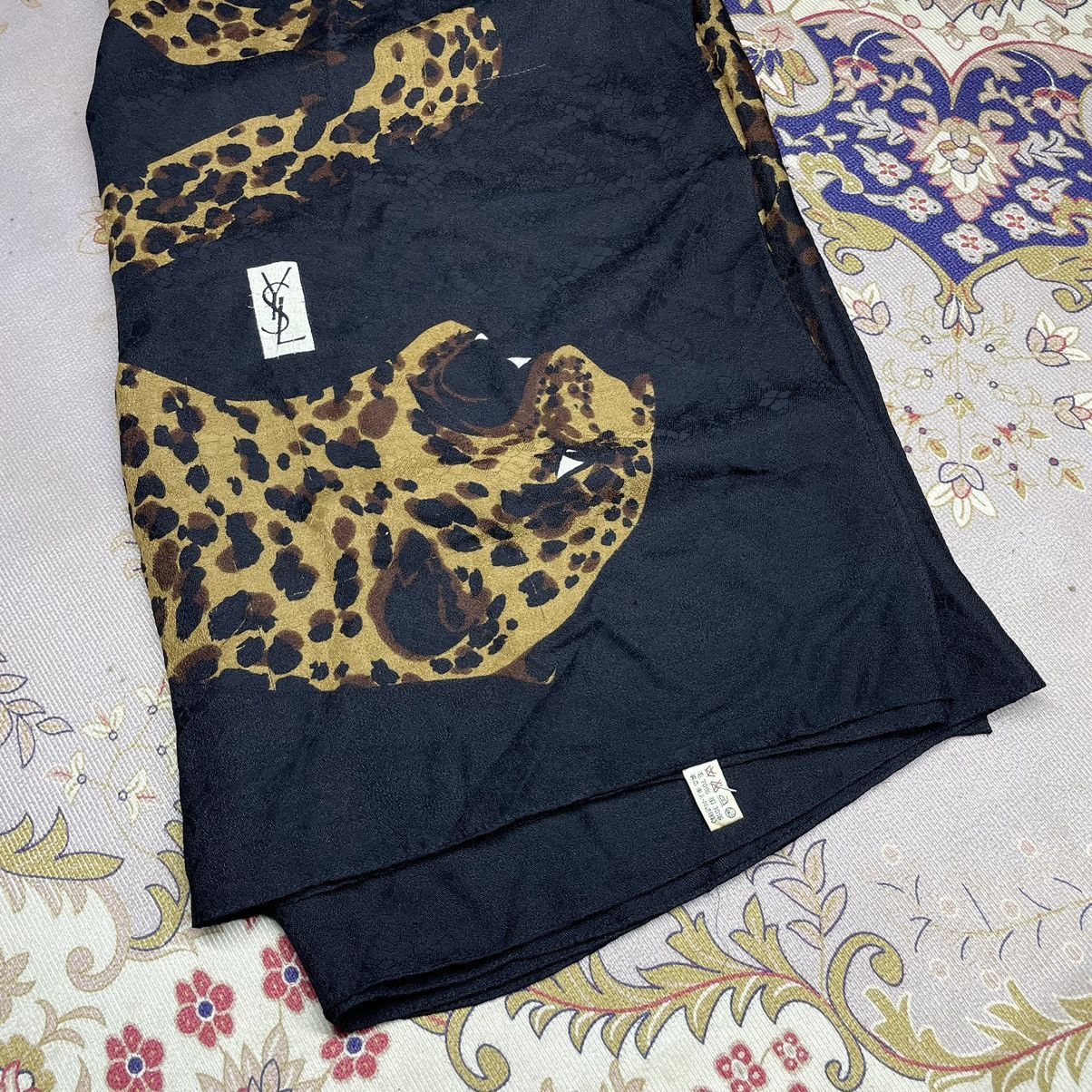 Vintage Vary Rare! Vintage YvesSaintLaurent Leopard Oversized Scarf Size ONE SIZE - 23 Thumbnail