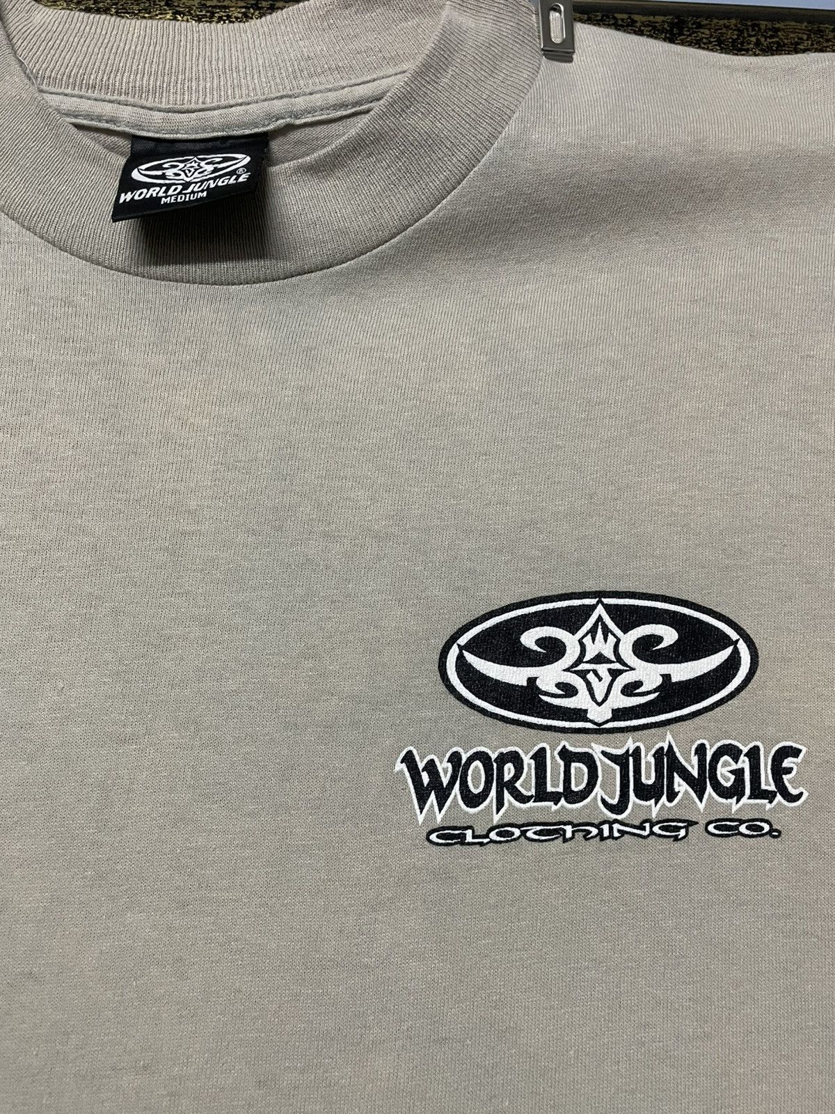 Vintage Vintage 1990s World Jungle Iconic Art Graphic Girl Surfing Size US M / EU 48-50 / 2 - 12 Thumbnail