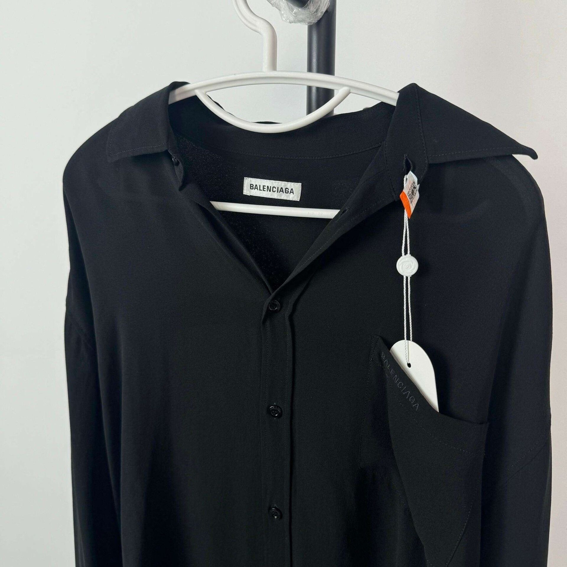 Balenciaga balenciaga long sleeve shirt size 38 Size US M / EU 48-50 / 2 - 2 Thumbnail