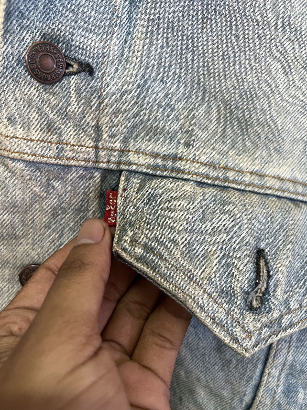 Levi's Vintage Levis Distress Denim Jacket Size US S / EU 44-46 / 1 - 8 Thumbnail