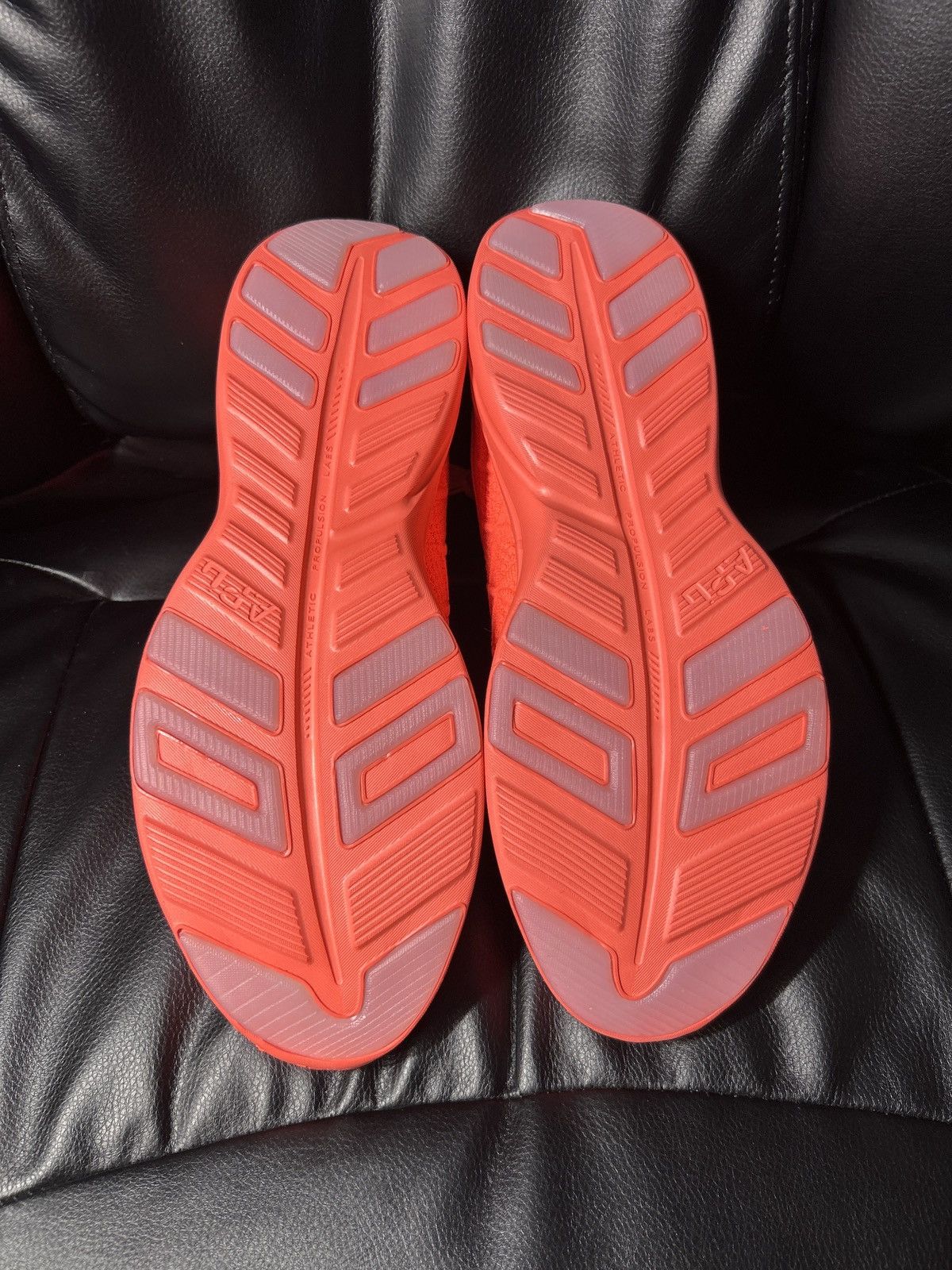 APL APL TechLoom Phantom Running Shoes Mens 11/Women’s 12.5 Size US 11 / EU 44 - 3 Thumbnail
