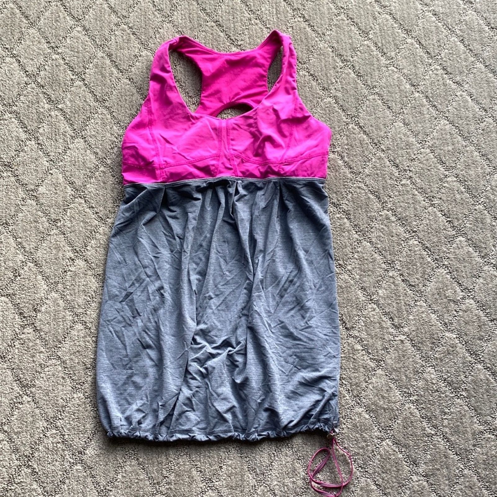 Lululemon Lululemon pink grey shelf bra draw string hem sz 8 athletic Size M / US 6-8 / IT 42-44 - 1 Thumbnail