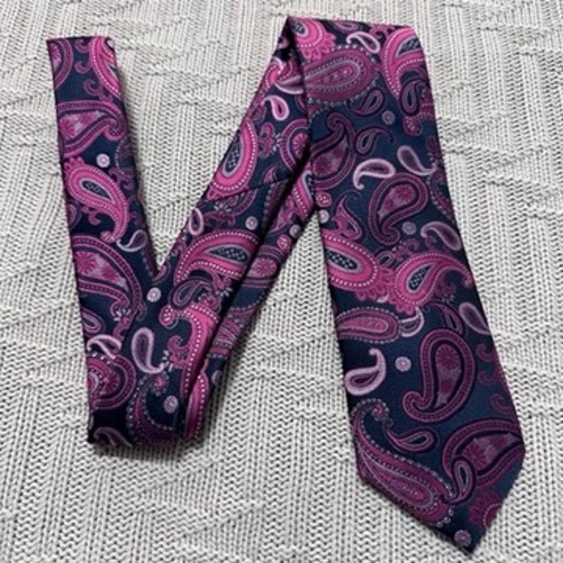Other Pink Paisley Breast Cancer Awareness Susan G Komen tie Size ONE SIZE - 1 Thumbnail