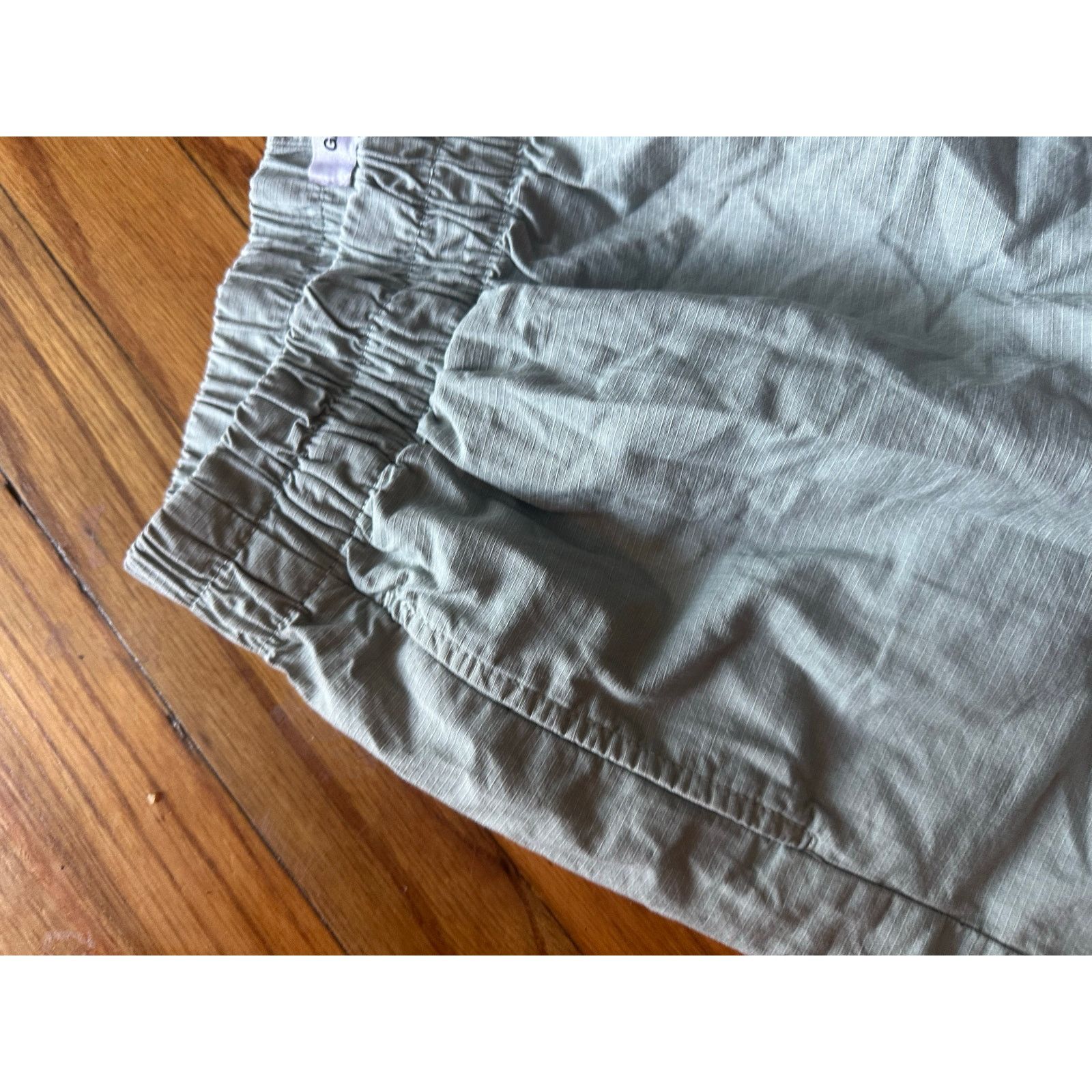 Garage Garage Sage Green Relaxed Fit Shorts | Elastic Waist Comfort Size 26" / US 2 / IT 38 - 2 Thumbnail