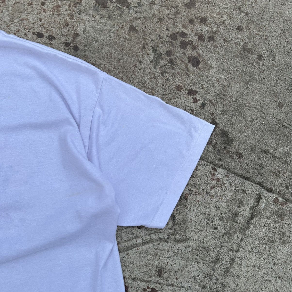 Designer × Vintage Vintage La Adrada T-shirts City Distressed Hype Y2K 00s Size US L / EU 52-54 / 3 - 10 Thumbnail