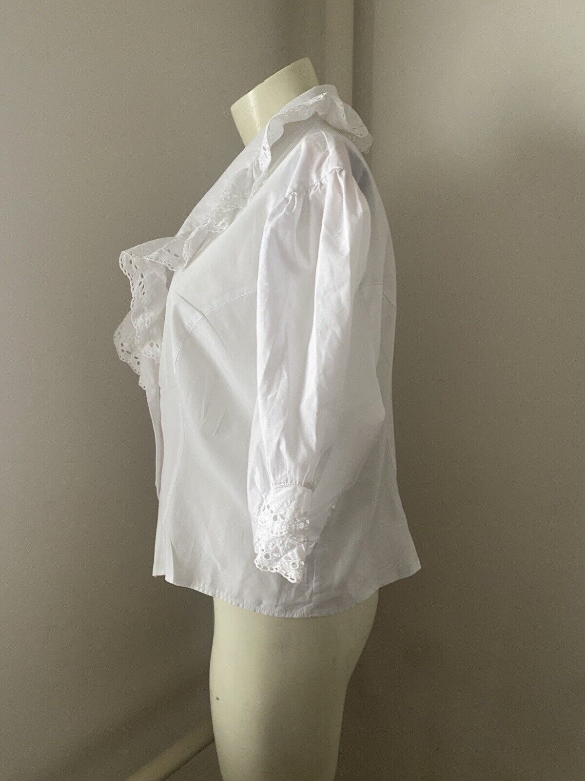 Vintage Vintage Blouse Trachten Puff Sleeve Collared Size 18 A25 Size XL / US 12-14 / IT 48-50 - 2 Thumbnail
