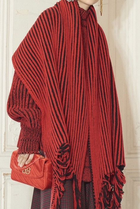Balenciaga PRE-FALL 2018 BALENCIAGA BY DEMNA OVERSIZED KNIT RED Size S / US 4 / IT 40 - 12 Thumbnail