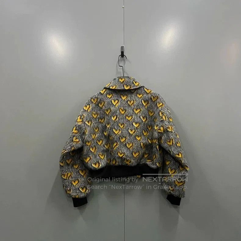 Fendi FENDI Heart Print Wool Jacket. Size US S / EU 44-46 / 1 - 3 Thumbnail