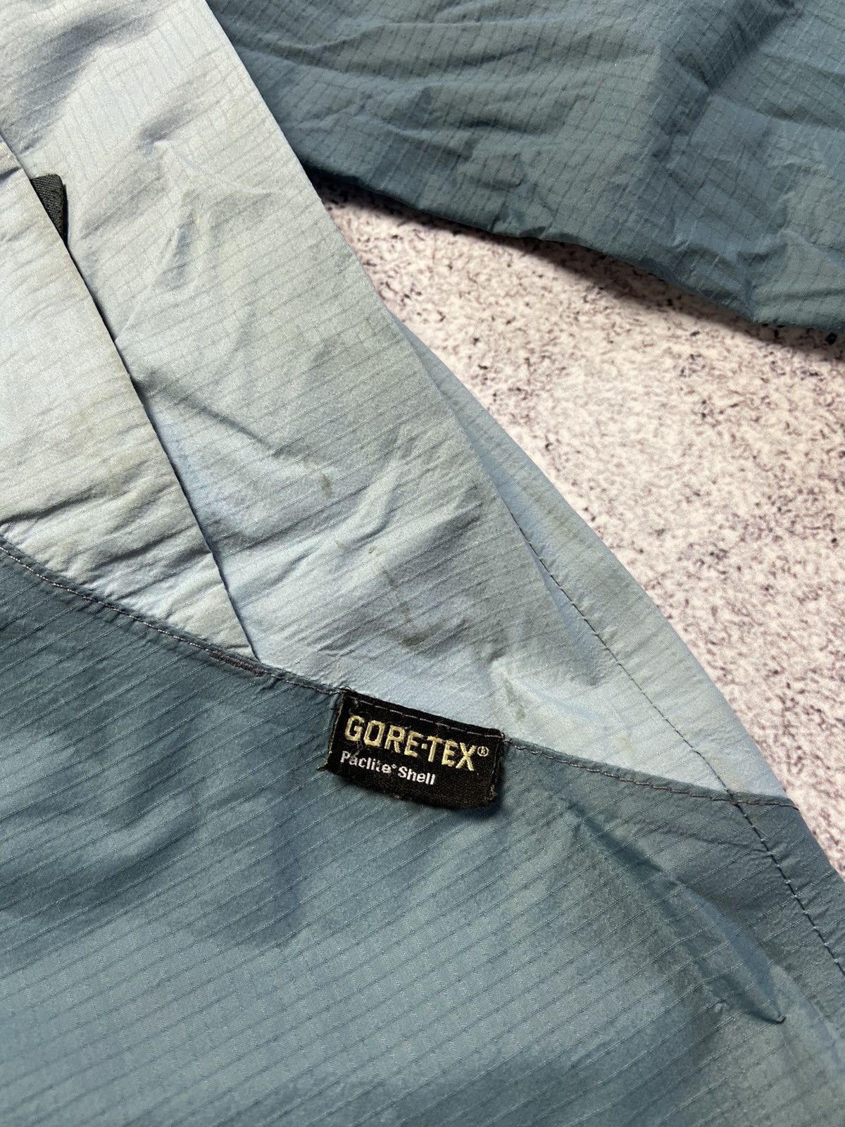 Berghaus Rare Berghaus Gore Tex Jacket Outdoor Rain Coat Gorpcore Size US S / EU 44-46 / 1 - 8 Thumbnail