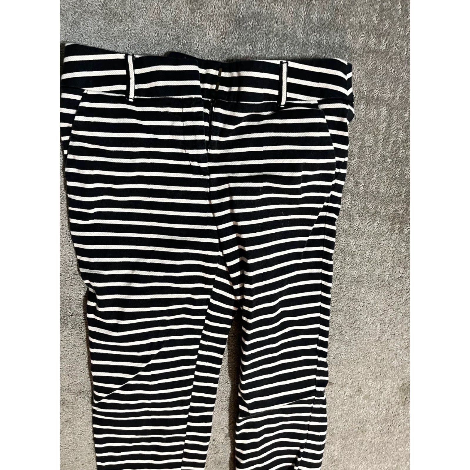 Ann Taylor Ann Taylor Loft The Riviera Pant Women Sz 6 Black White Striped Julie Fit Size 28" / US 6 / IT 42 - 2 Thumbnail