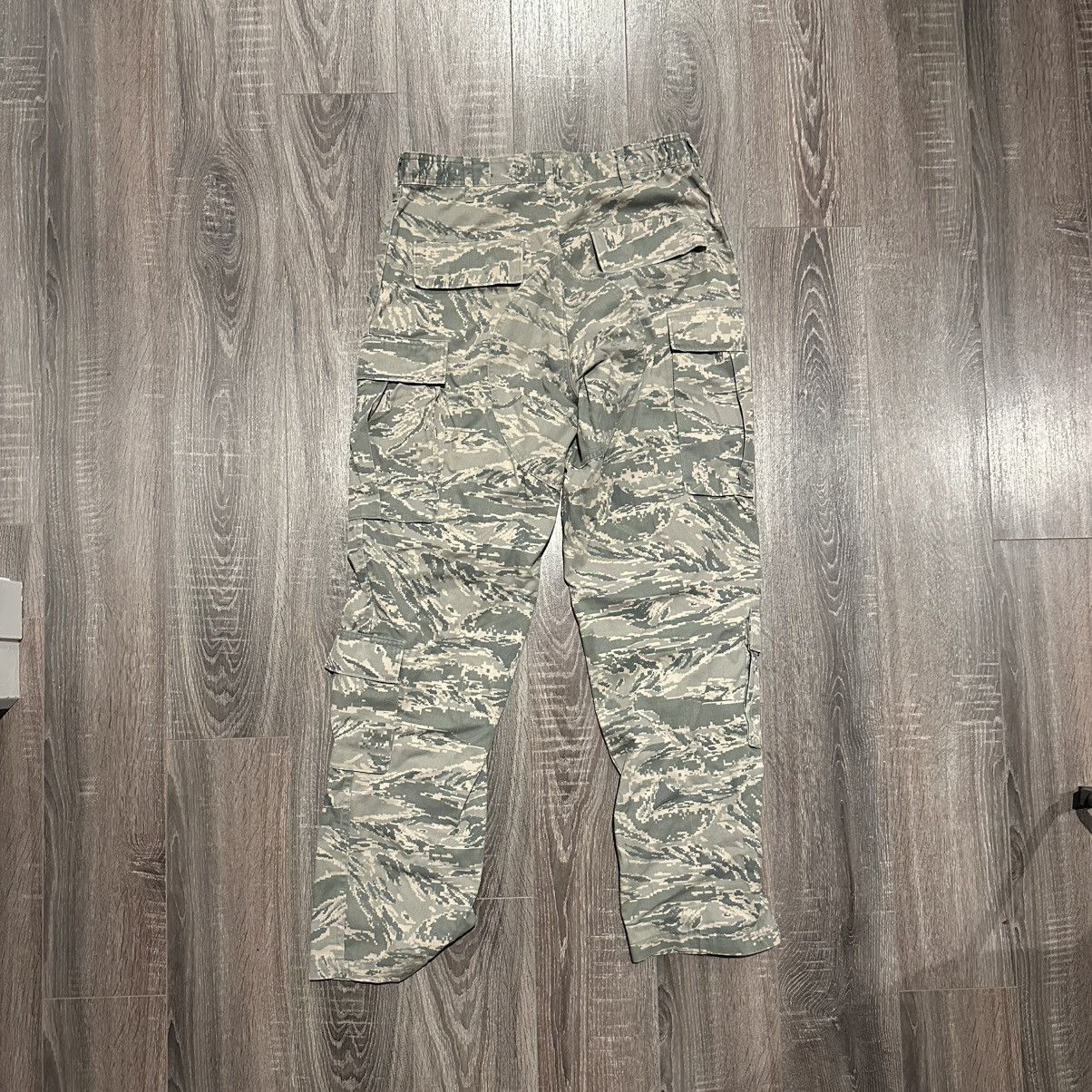 Other U.S. Army Camo Pants Size US 32 / EU 48 - 1 Thumbnail