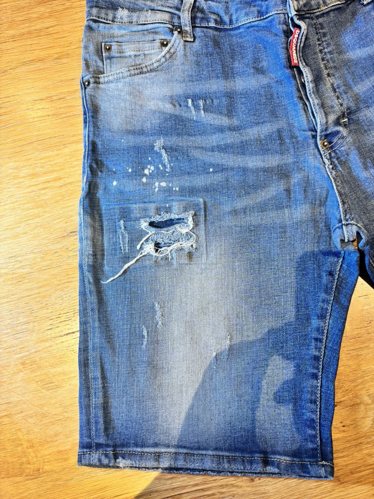 Dsquared2 Short Dsquared2 Homme taille 44 Neuf Sans Étiquette Size US 44 / EU 60 - 5 Thumbnail