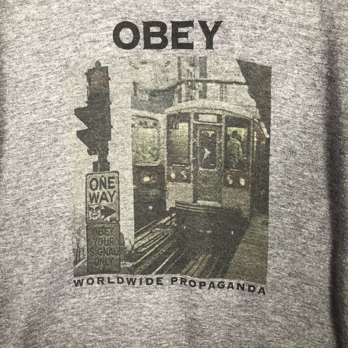 Obey 🔥VINTAGE SWEATSHIRT OBEY BIG LOGO OVER PRINT Size US M / EU 48-50 / 2 - 14 Thumbnail