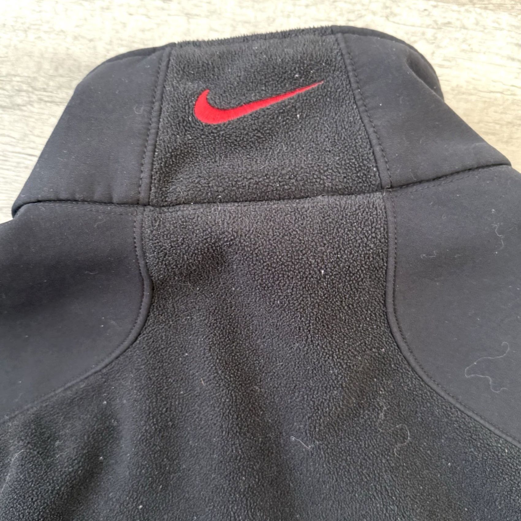 Nike VINTAGE Nike Jacket Mens Large Black Fleece/Soft Shell Full Zip 90s Outdoor Hiking Size US L / EU 52-54 / 3 - 4 Thumbnail