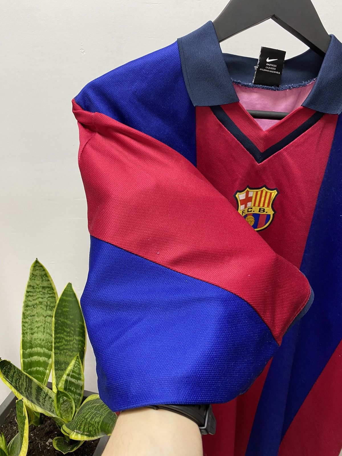 Vintage Vintage FC Barcelona 2000 2001 Home Soccer Jersey Size US XL / EU 56 / 4 - 17 Thumbnail