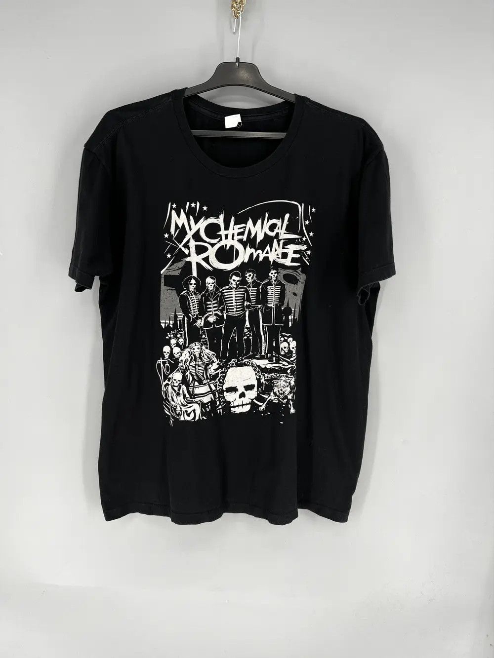 Vintage My Chemical Romance Vintage Y2K Rock Band Tee Size US L / EU 52-54 / 3 - 1 Thumbnail