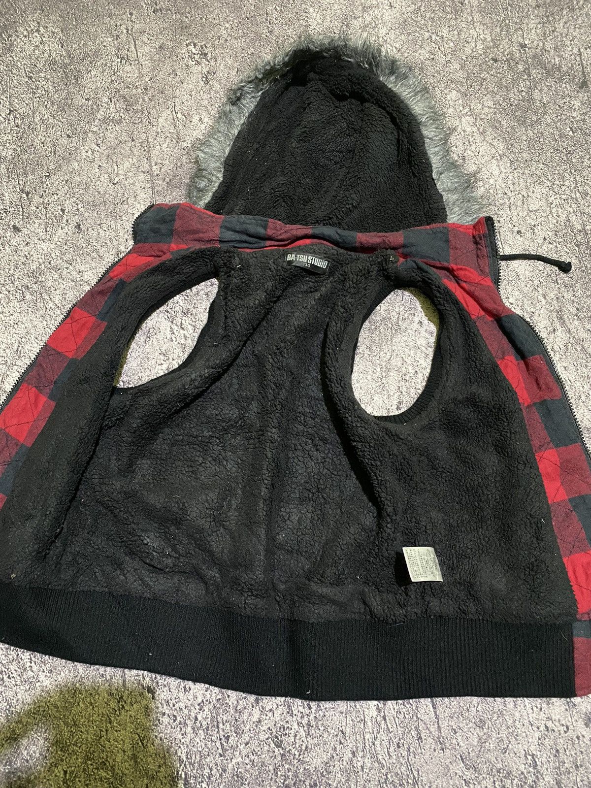 Hysteric Glamour × If Six Was Nine × Le Grande Bleu (L.G.B.) Y2k Bat-su studio skull ifsixwasnine fur vest Size US S / EU 44-46 / 1 - 5 Thumbnail