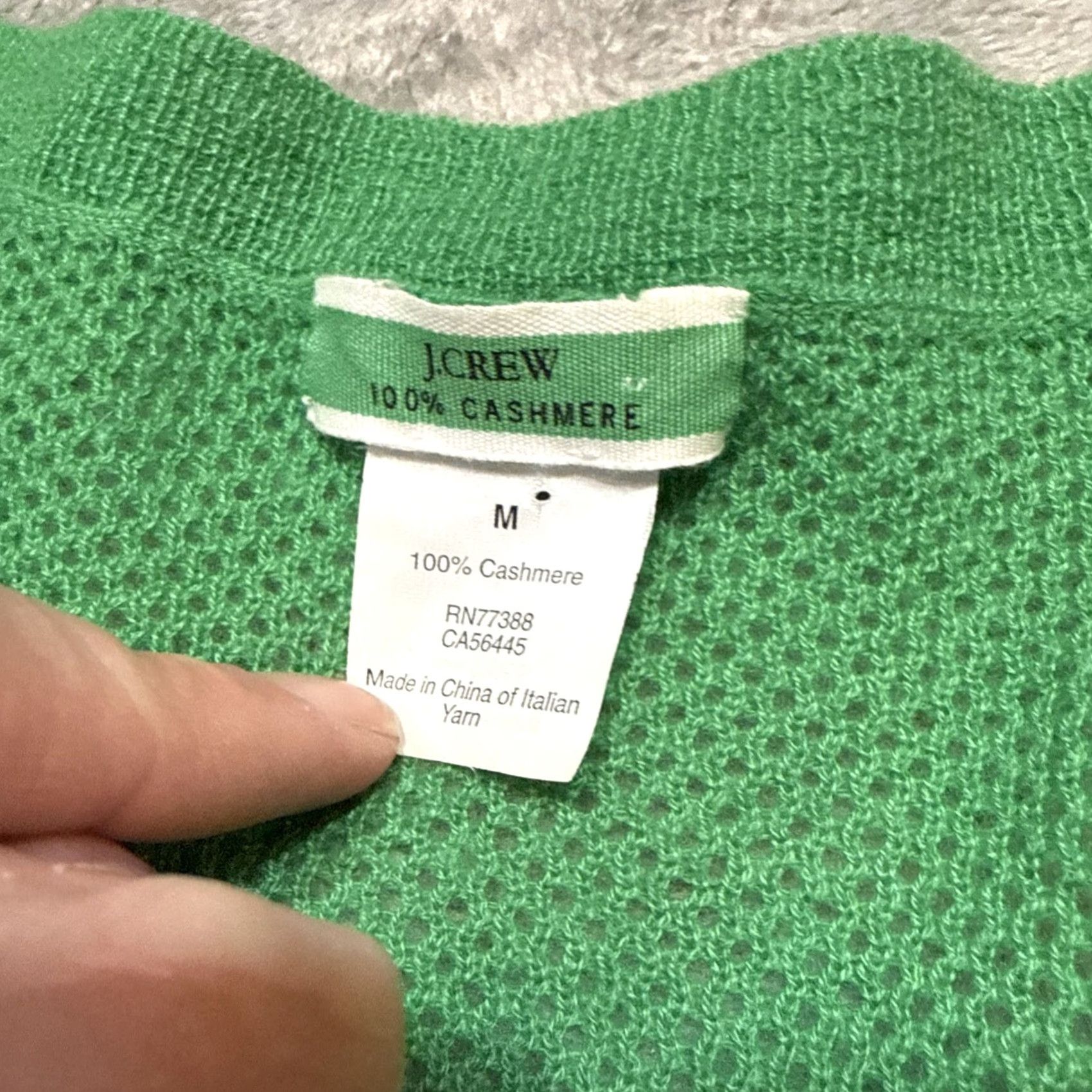 J.Crew J.CREW 100% Cashmere Sweater Women's Medium Green Long Sleeve Crewneck Pullover Regular Lightweight Knit Crew Neck Shirts Sweater Womens Green Medium Size M / US 6-8 / IT 42-44 - 4 Thumbnail