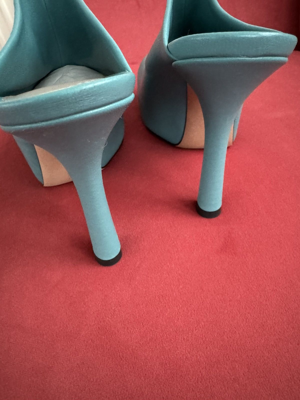 Bottega Veneta Bottega Veneta pastel blue mules lambskin, size 37 It Size US 7 / IT 37 - 7 Thumbnail
