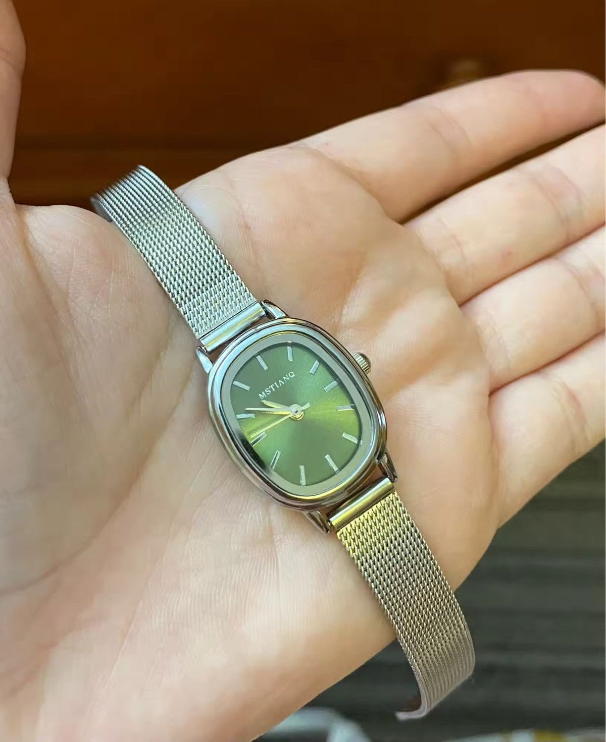 Other Small Oval Dial Green Watch Simple Size ONE SIZE - 1 Thumbnail