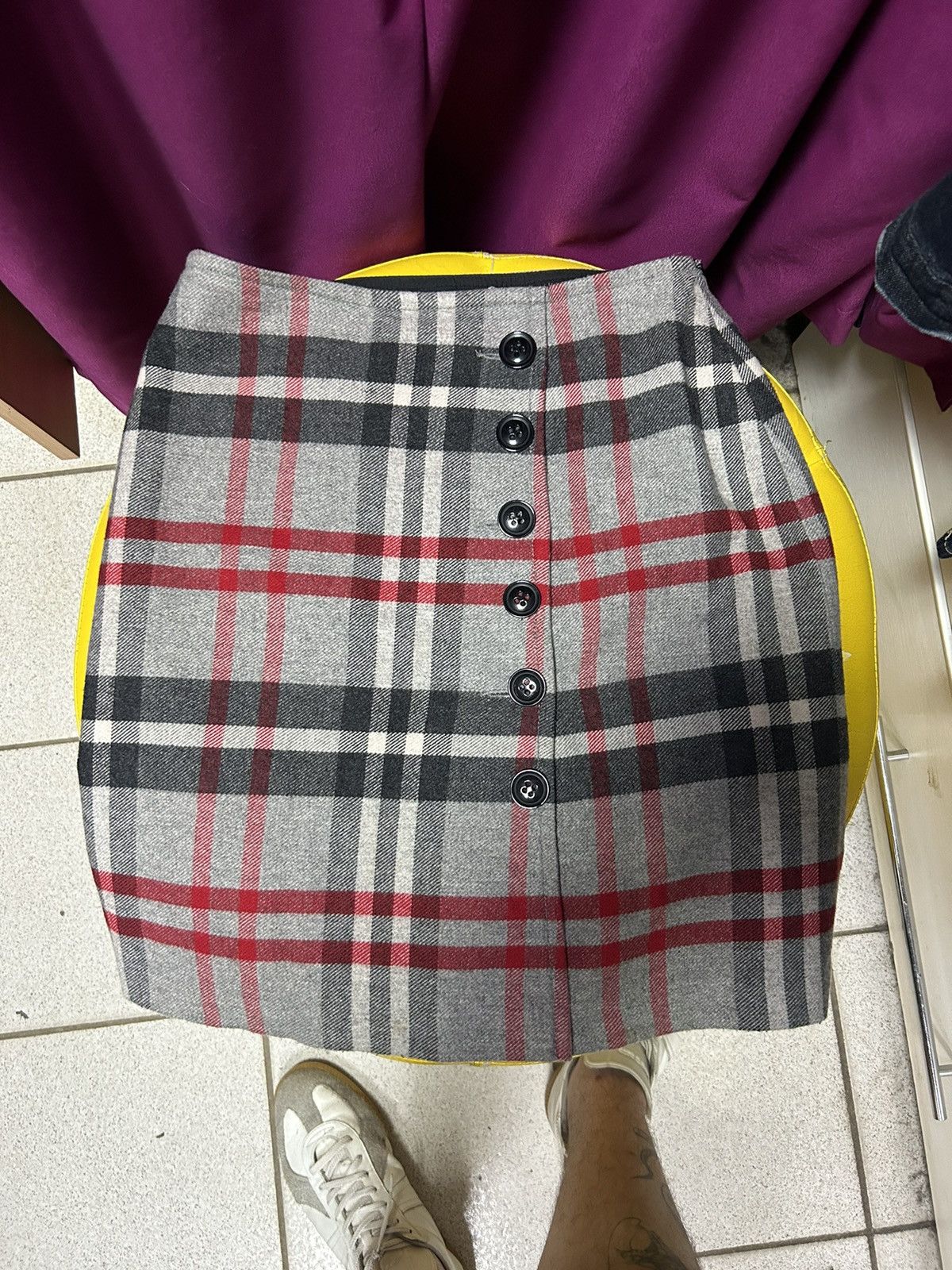 Burberry made in Italy Nova Check wool skirt with buttons