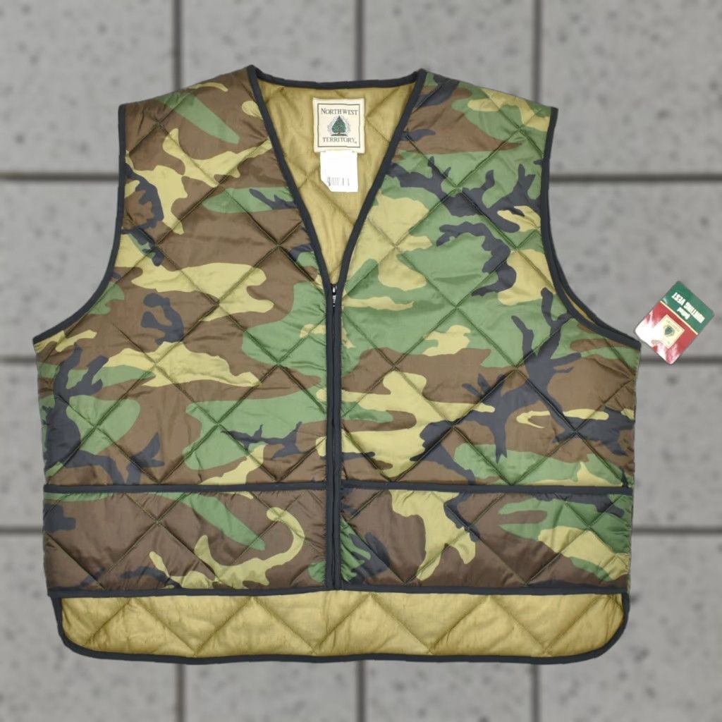 Vintage VINTAGE Northwest Territory Camouflage Vest Mens 2XL Quilted Green Polyester Nylon Shirt Size XXL / US 16-18 / IT 52-54 - 1 Thumbnail
