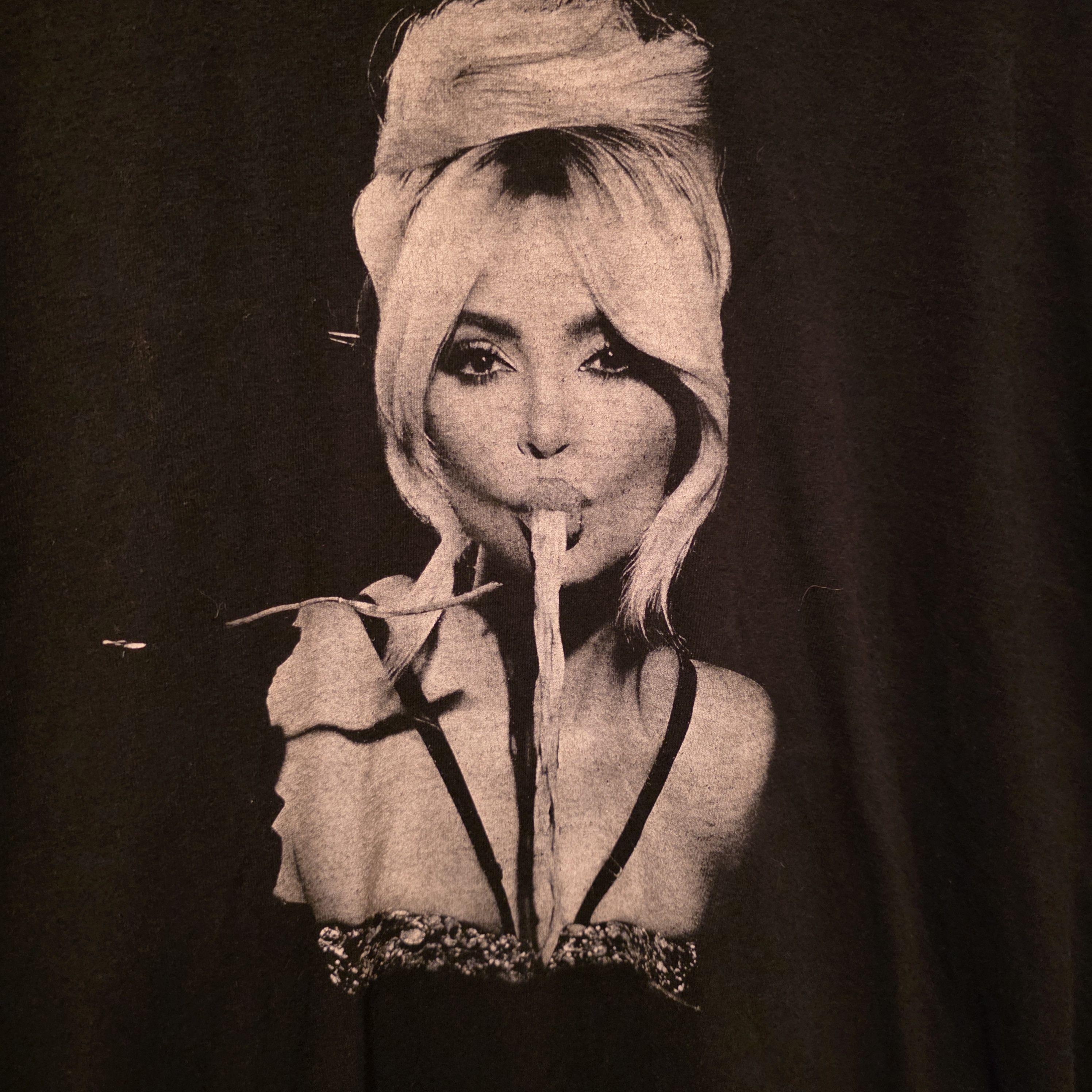 Kim Kardashian kim k ls tee sz m Size US M / EU 48-50 / 2 - 5 Thumbnail