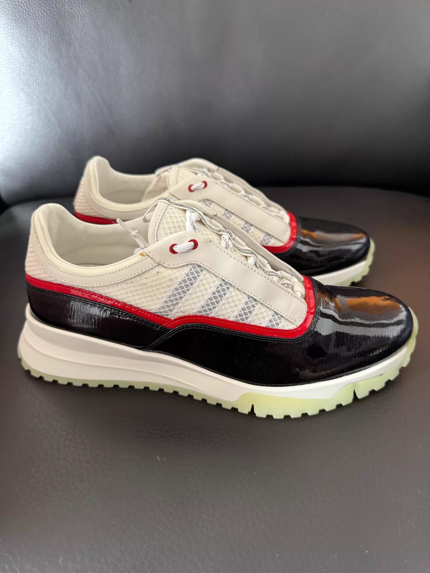 Louis Vuitton LV Men's Sneaker UK7 (41) New Unworn Size US 8 / EU 41 - 1 Thumbnail