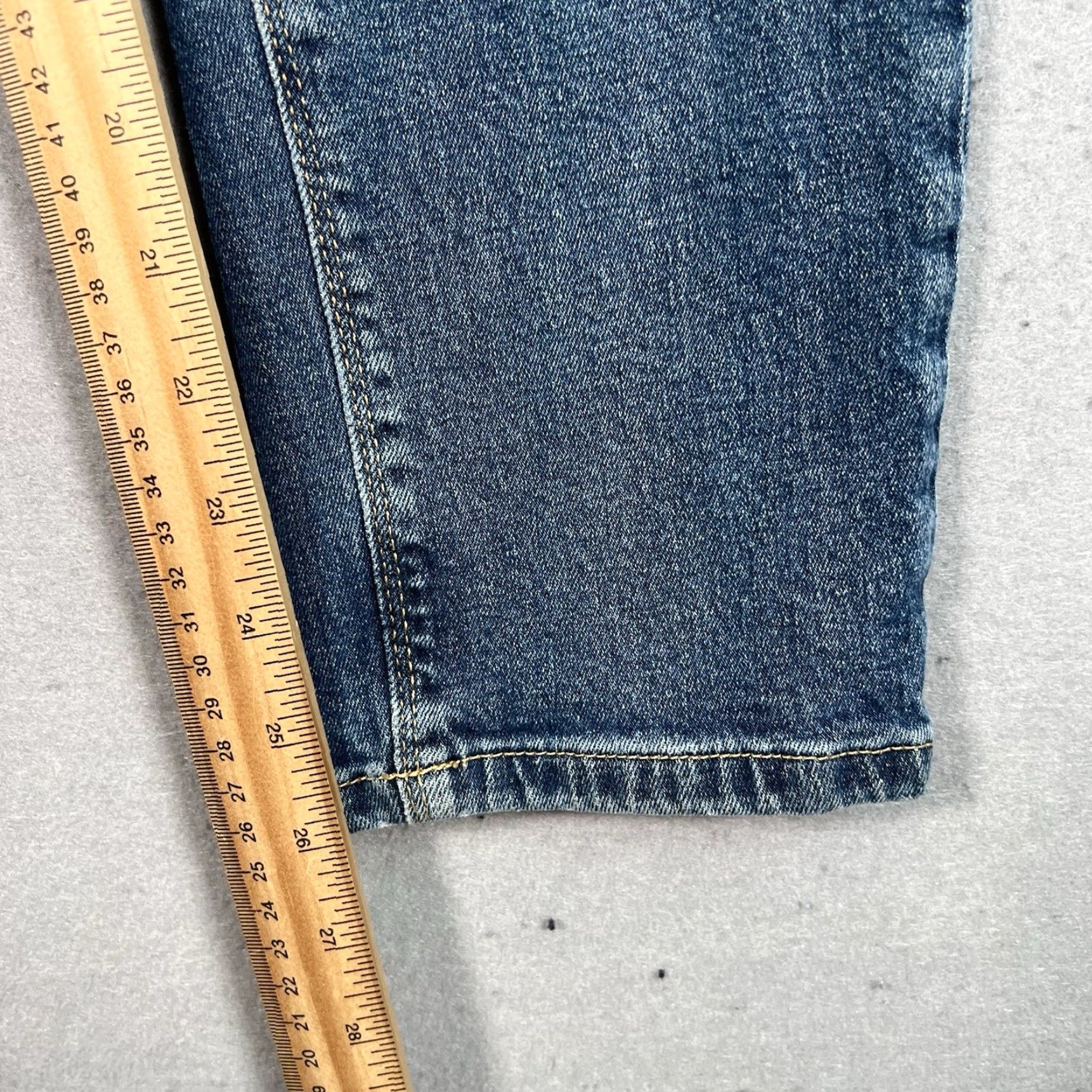Reiss Reiss Slim Fit Jeans Womens 27 Blue Medium Wash Denim Cotton Blend Tapered Leg Medium Wash Womens Size 27" / US 4 / IT 40 - 5 Thumbnail