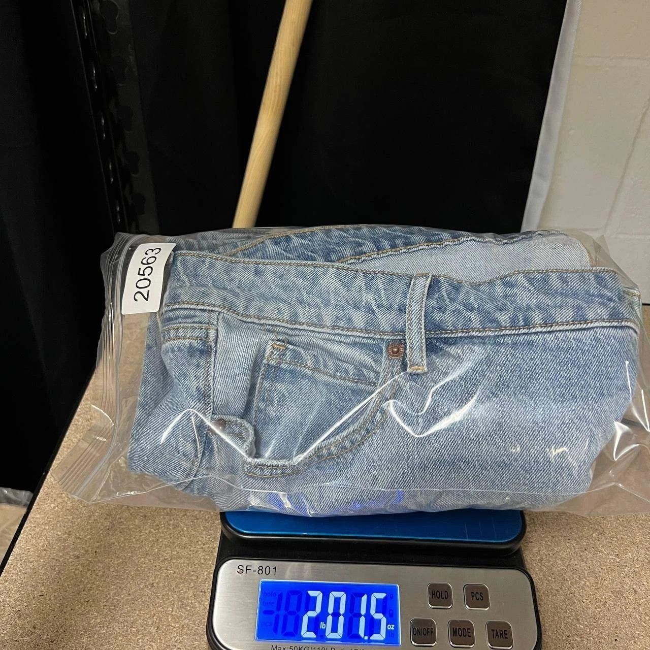 Old Navy Old Navy Jeans Women 20 High Rise Faded Wide Leg Denim 41x30 Size 41" - 9 Thumbnail