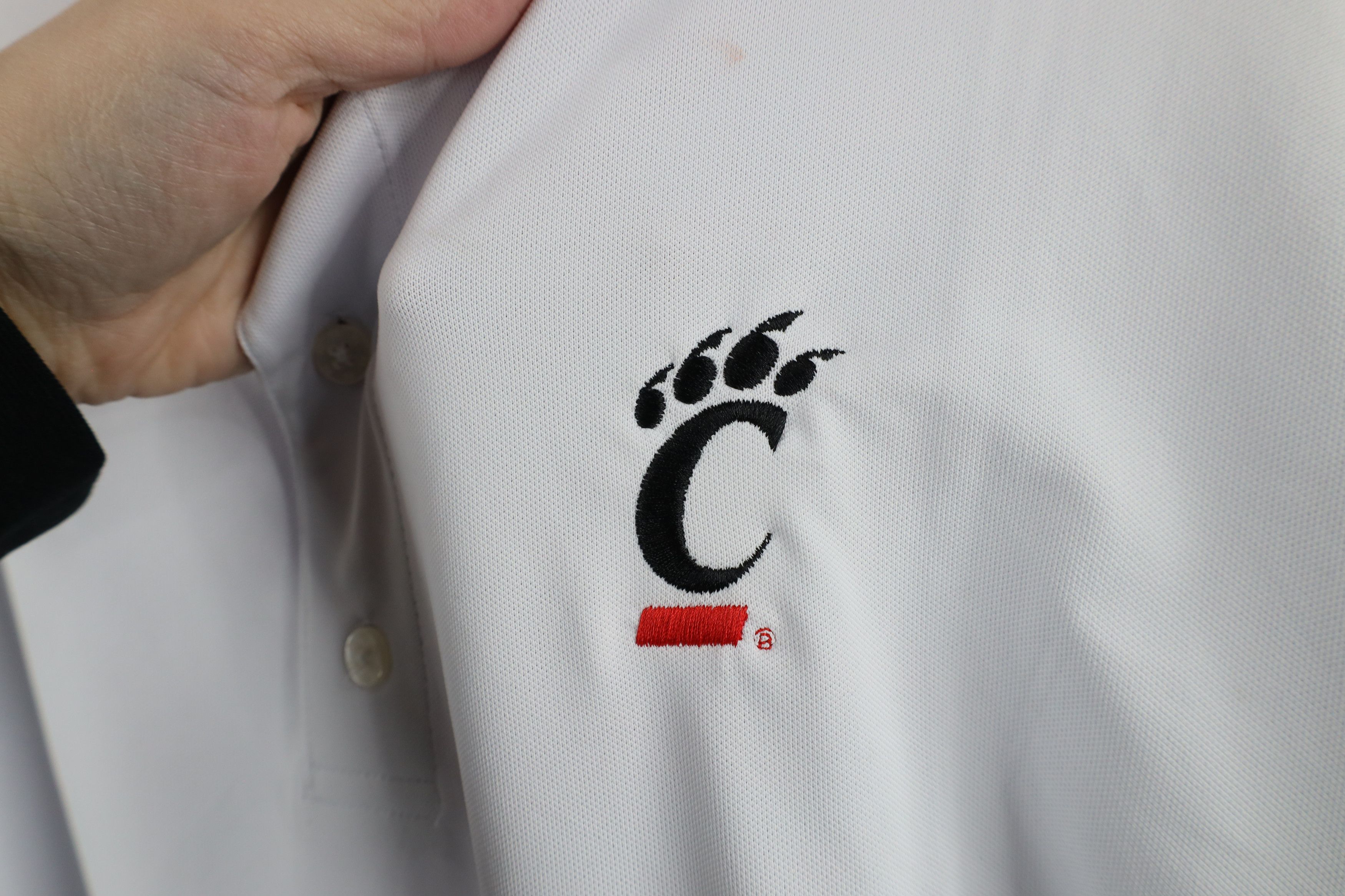 Footjoy × Vintage FootJoy University of Cincinnati Collared Golf Polo Shirt Size US L / EU 52-54 / 3 - 7 Thumbnail