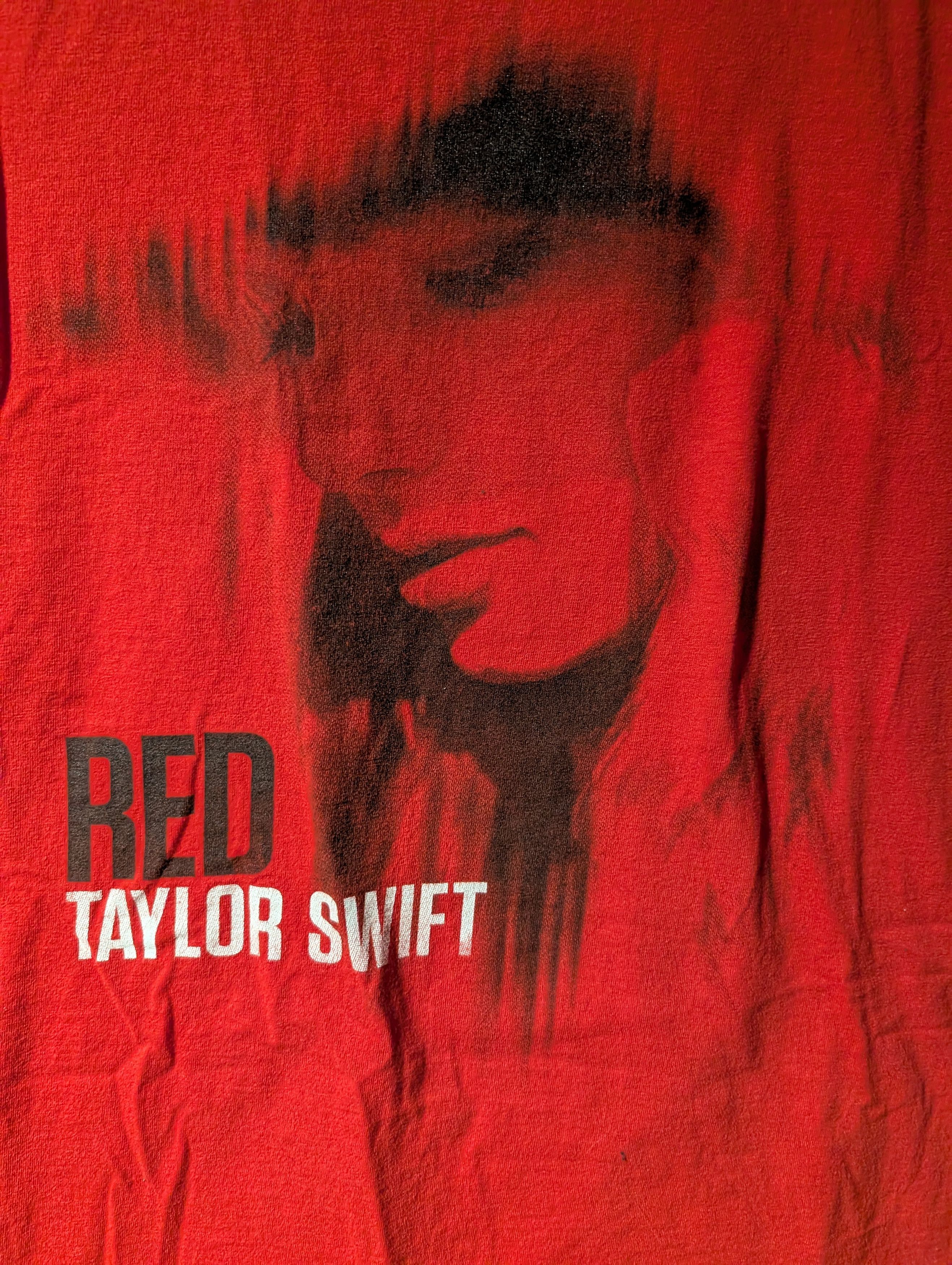 Band Tees Taylor Swift Shirt 2013 Small Red Tour Band Concert T-Shirt Size US S / EU 44-46 / 1 - 2 Thumbnail