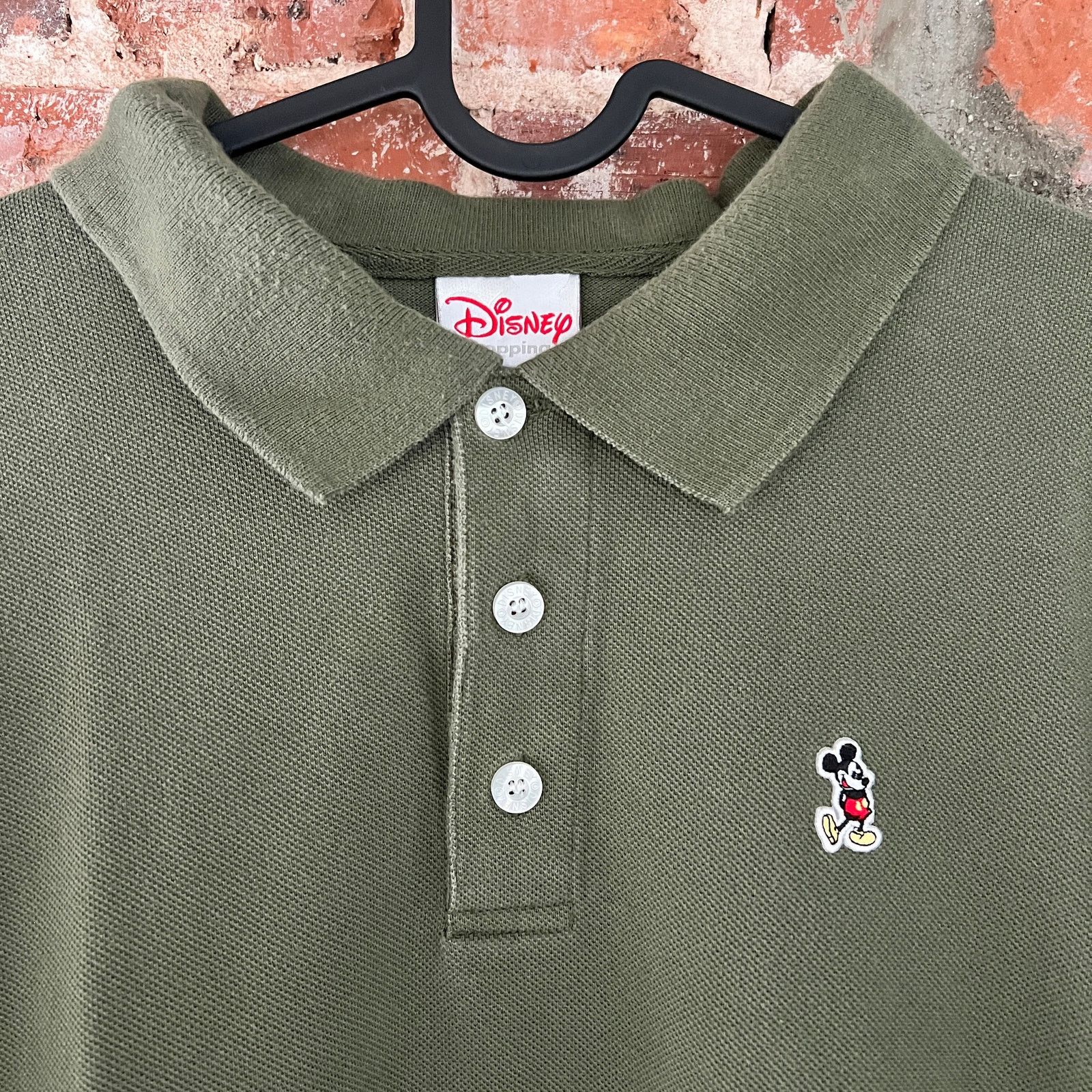 Disney Disney Mickey Mouse Mens Green LS Polo Shirt M 21x27 Size US M / EU 48-50 / 2 - 1 Thumbnail