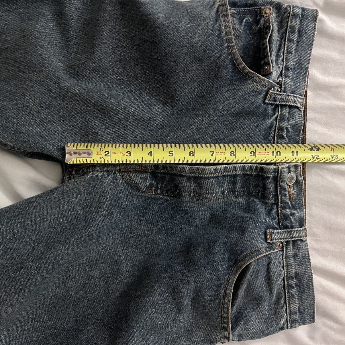 Levi's Vintage Clothing Vintage Levis 501xx Jeans Medium Wash Button Fly USA 90s Y2K Size US 30 / EU 46 - 12 Thumbnail