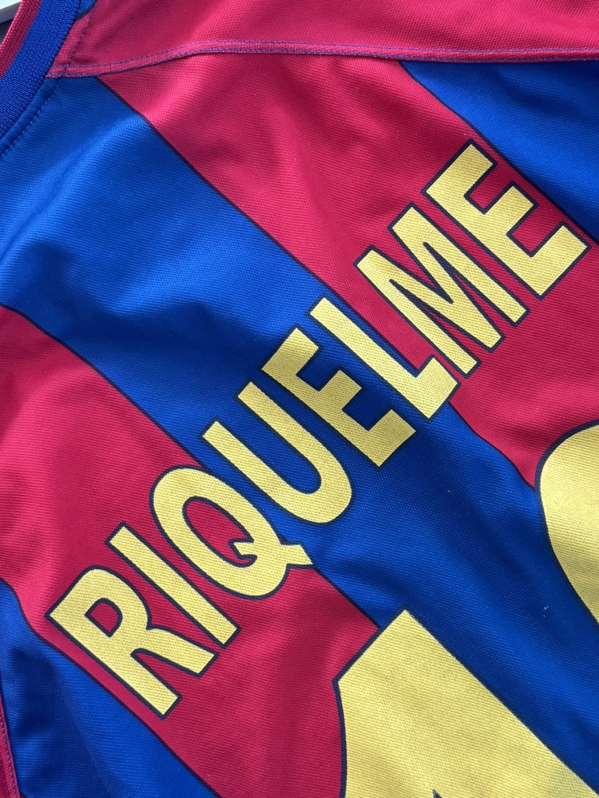 Vintage Vintage FC Barcelona #10 Juan Román Riquelme Football Shirt Size US M / EU 48-50 / 2 - 9 Thumbnail