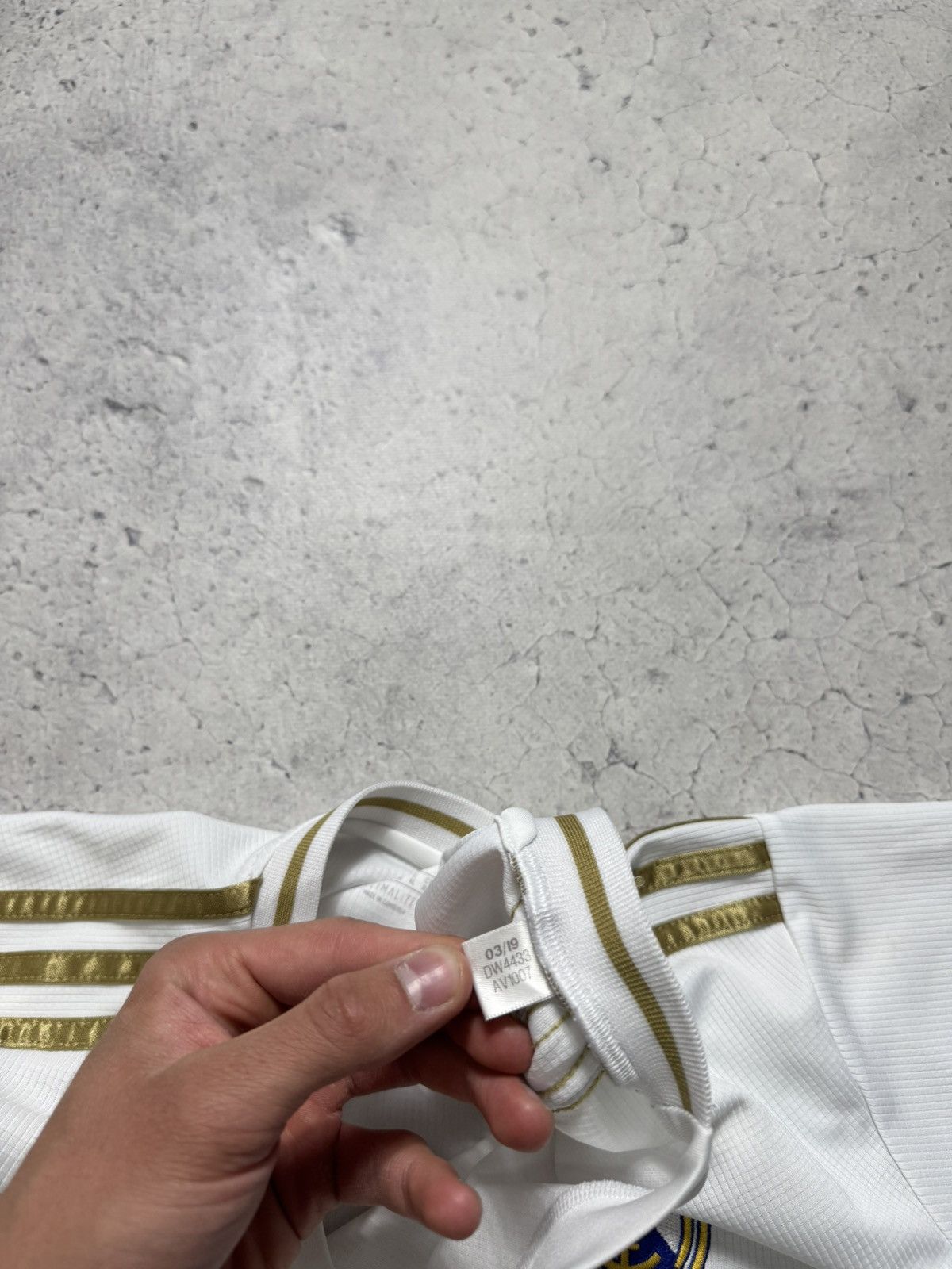 Adidas Adidas FC Real Madrid 2019/2020 Vintage Soccer Jersey Size US XL / EU 56 / 4 - 7 Thumbnail