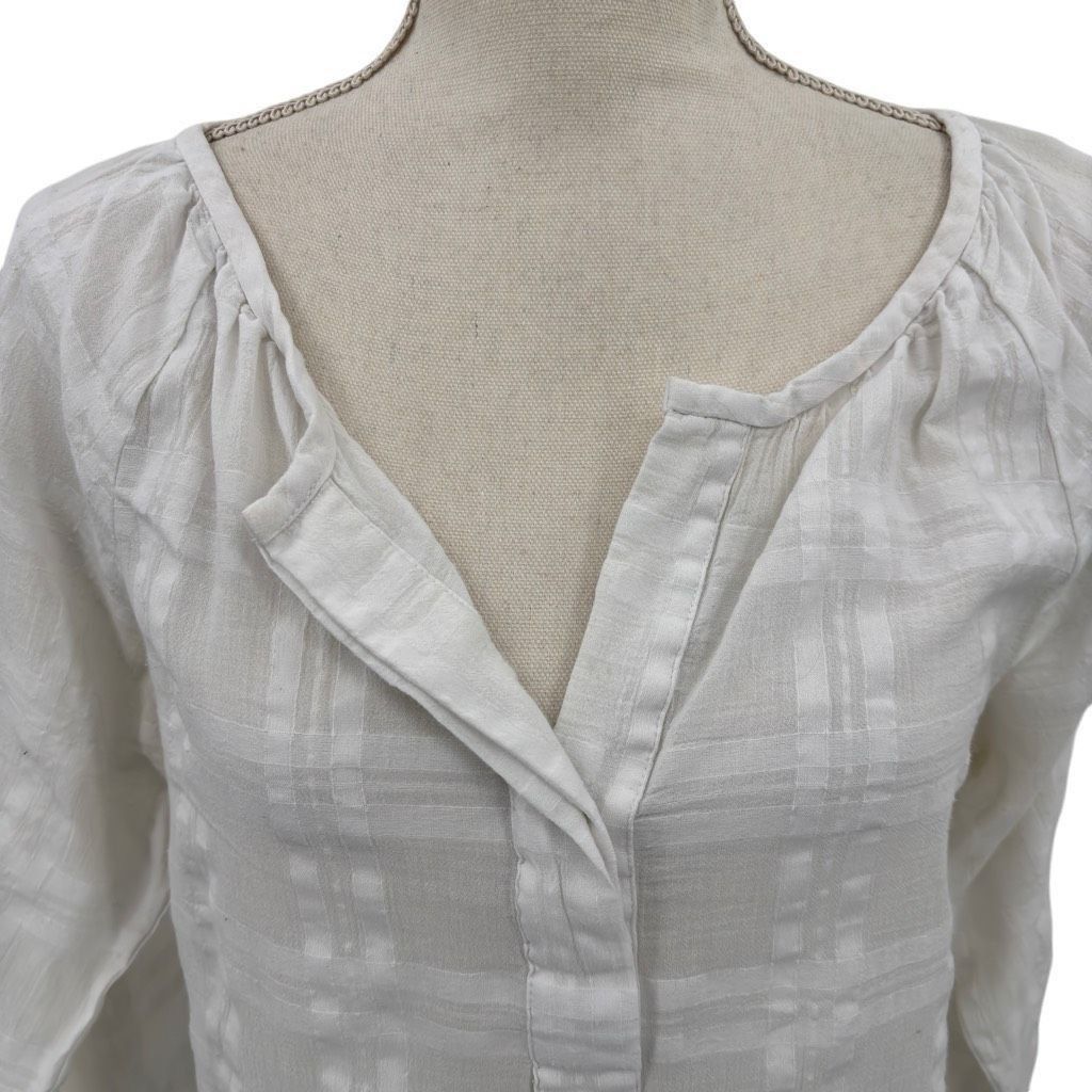 Loft Ann Taylor LOFT Semi Sheer Textured Long Sleeve Blouse Top White Medium Feminine Size M / US 6-8 / IT 42-44 - 6 Thumbnail