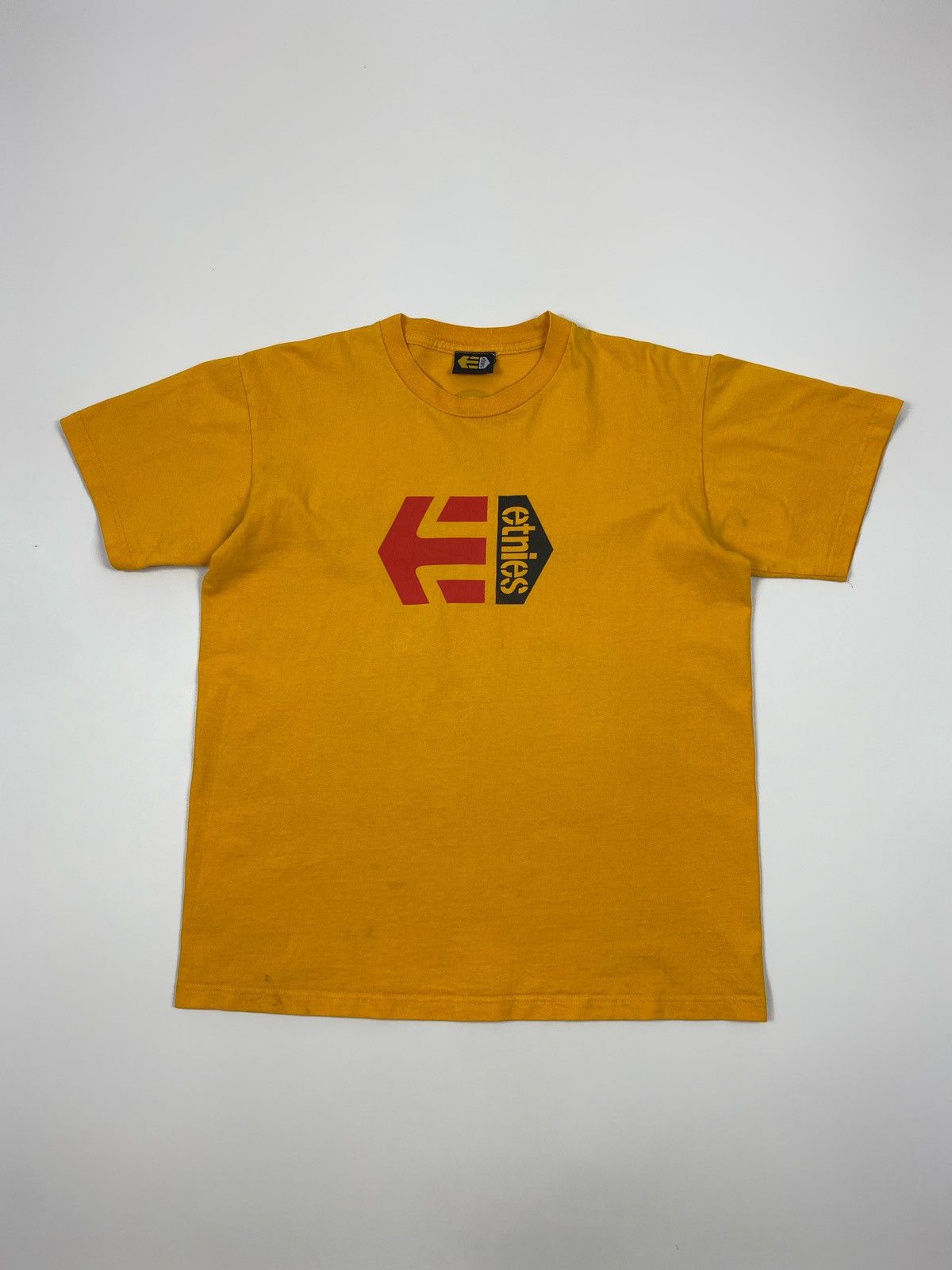 Etnies Y2K Vintage Etnies Footwear Logo Boxy Tee Size US M / EU 48-50 / 2 - 1 Thumbnail
