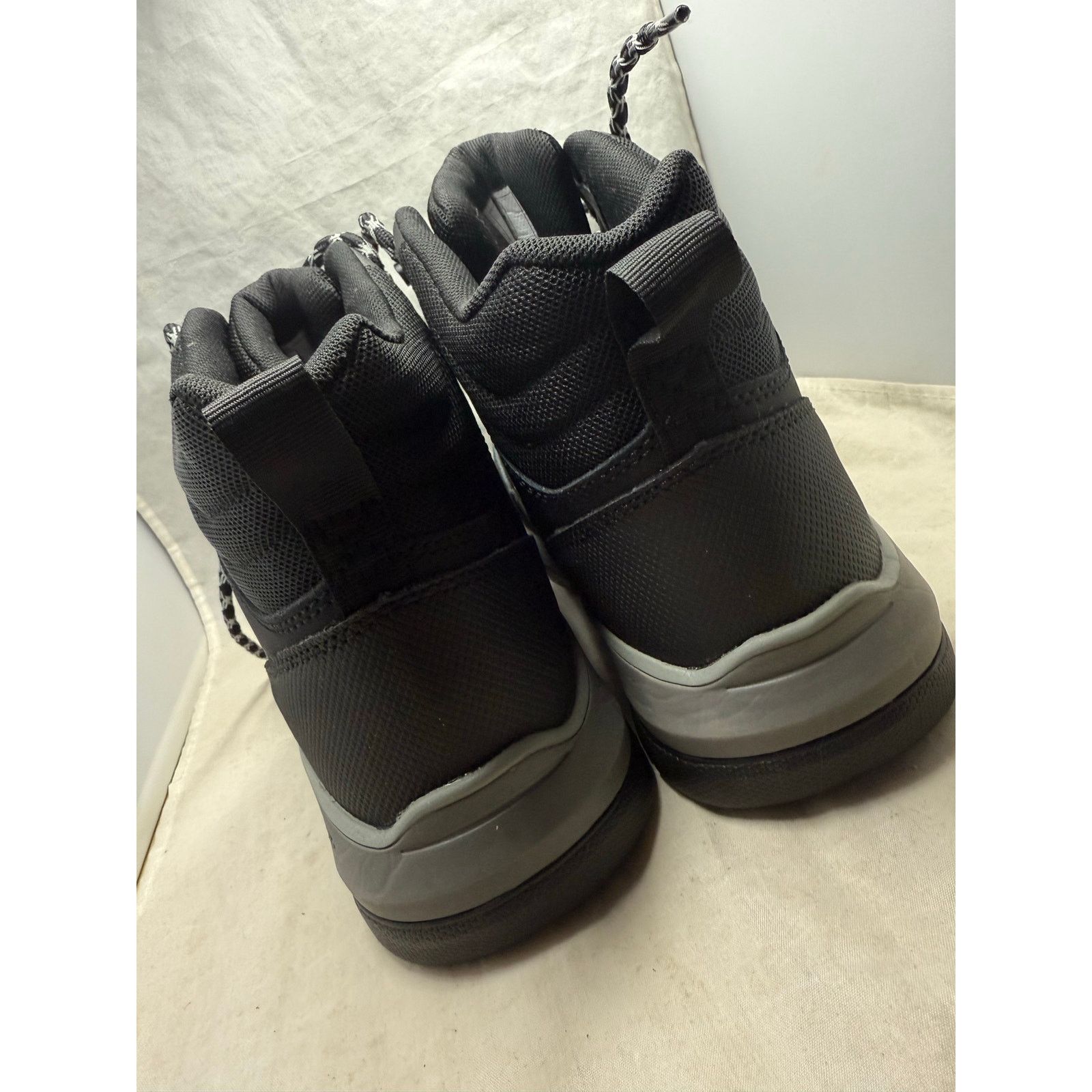 Born Bogs Comp Toe Waterproof Shale MD CT WP Black Multi size 9 Size US 9 / EU 42 - 4 Thumbnail