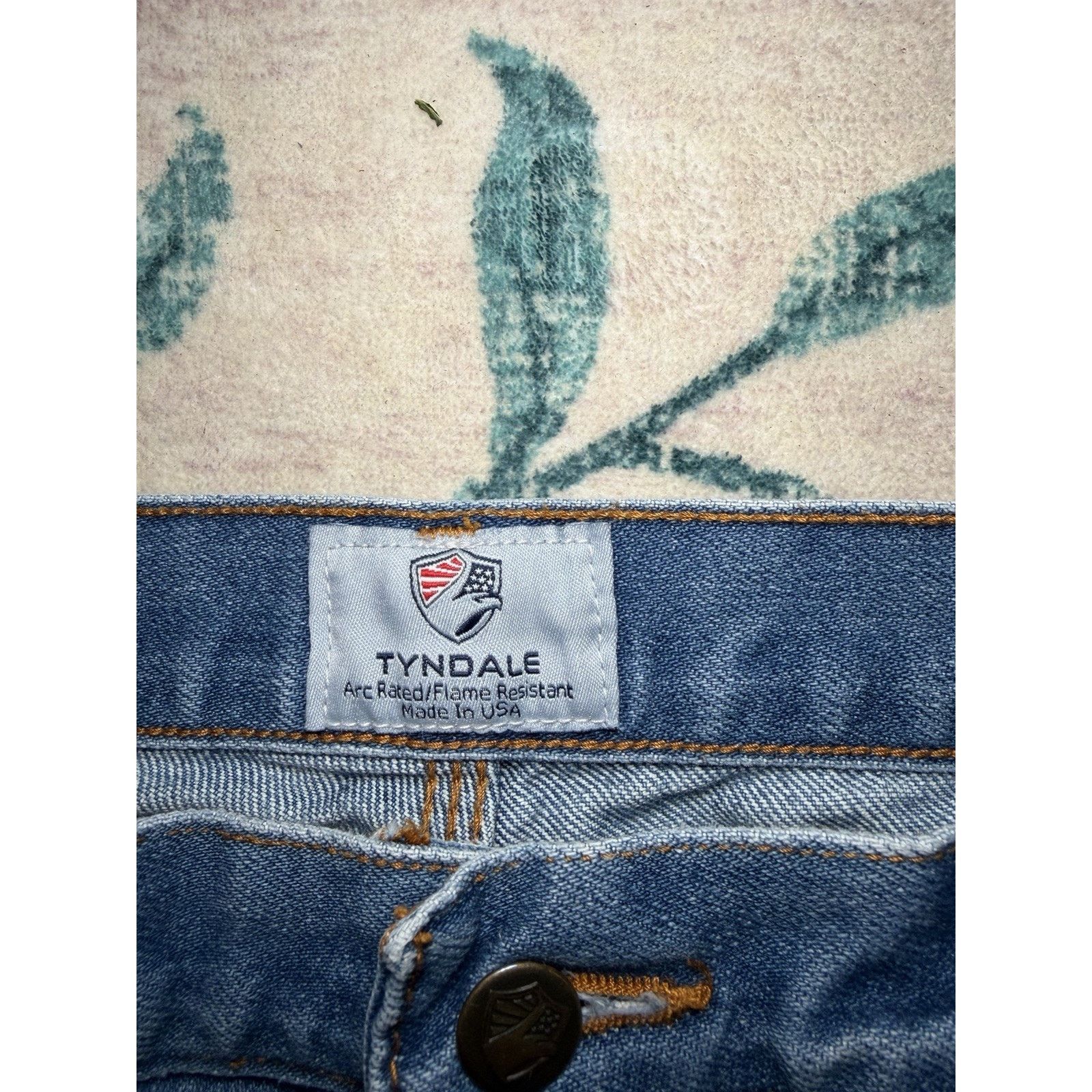 Other Tyndale FR Jeans 38x34 Blue Flame Resistant Cat 2 NFPA 2112 Size US 38 / EU 54 - 3 Thumbnail
