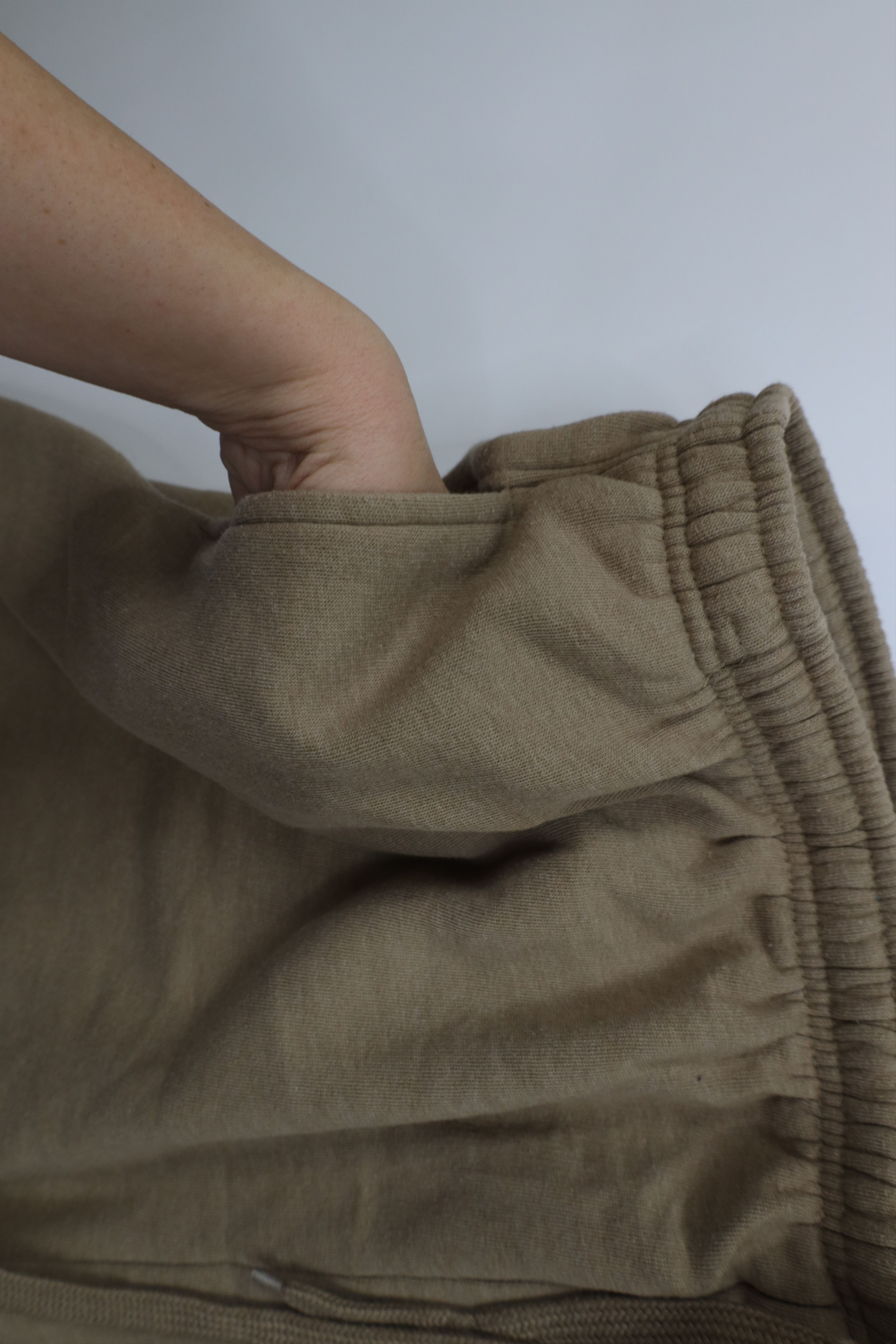 Vintage Vintage Y2K Streetwear Above Knee Sweatpants Shorts Beige Size US 40 / EU 56 - 5 Thumbnail