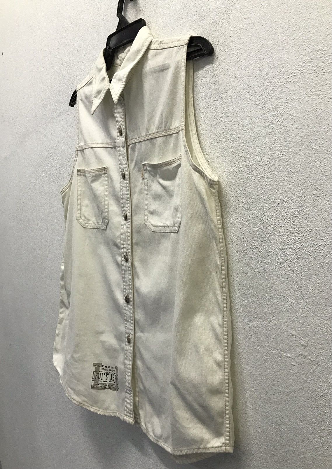Levi's × Vintage Vintage Levi’s Jeans For Women Sleeveless Jacket Size US M / EU 48-50 / 2 - 4 Thumbnail
