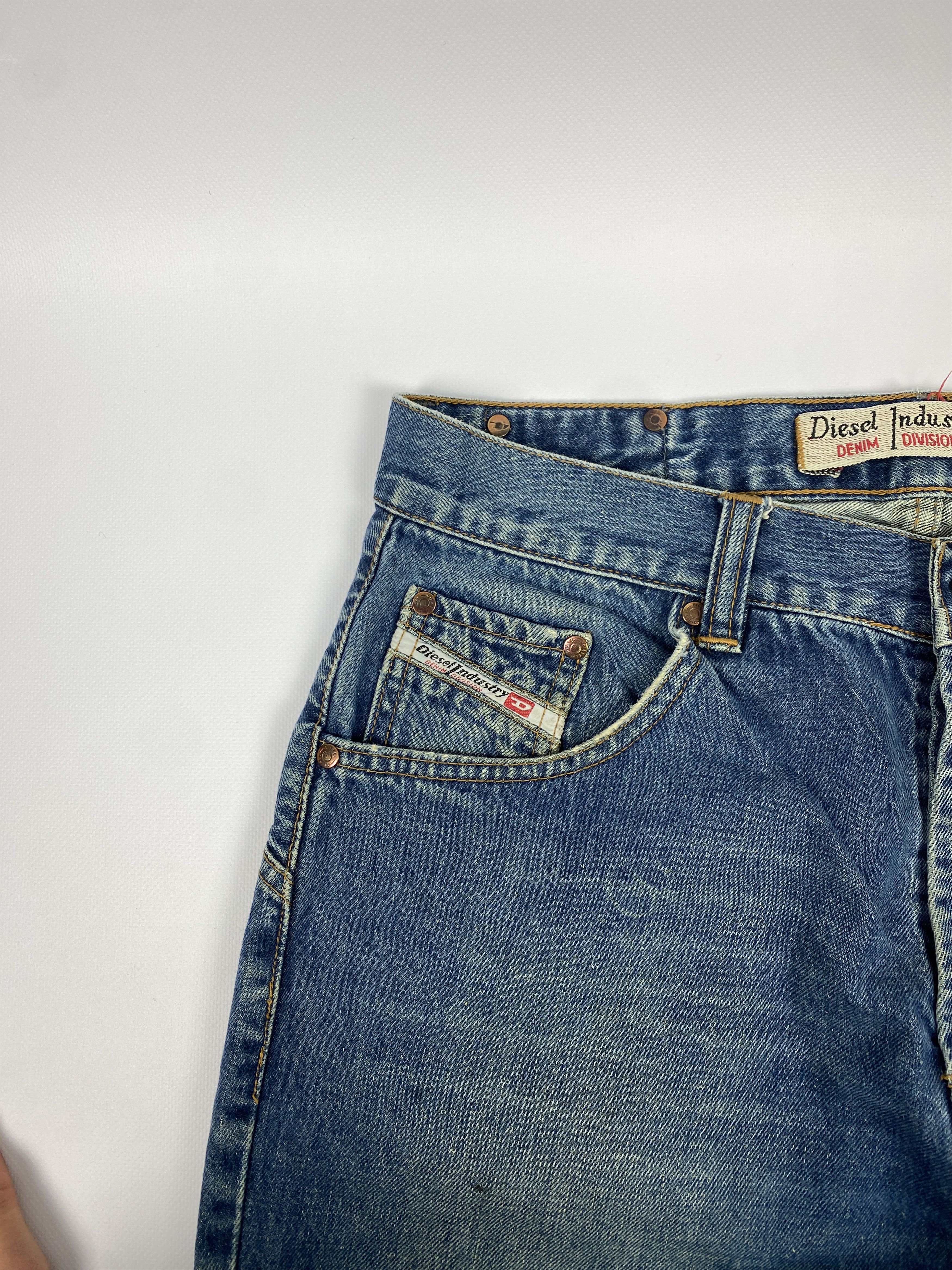 Diesel × Vintage Vintage Men`s Diesel Regular Fit Blue Denim Jeans Size 33 Size US 33 - 8 Thumbnail